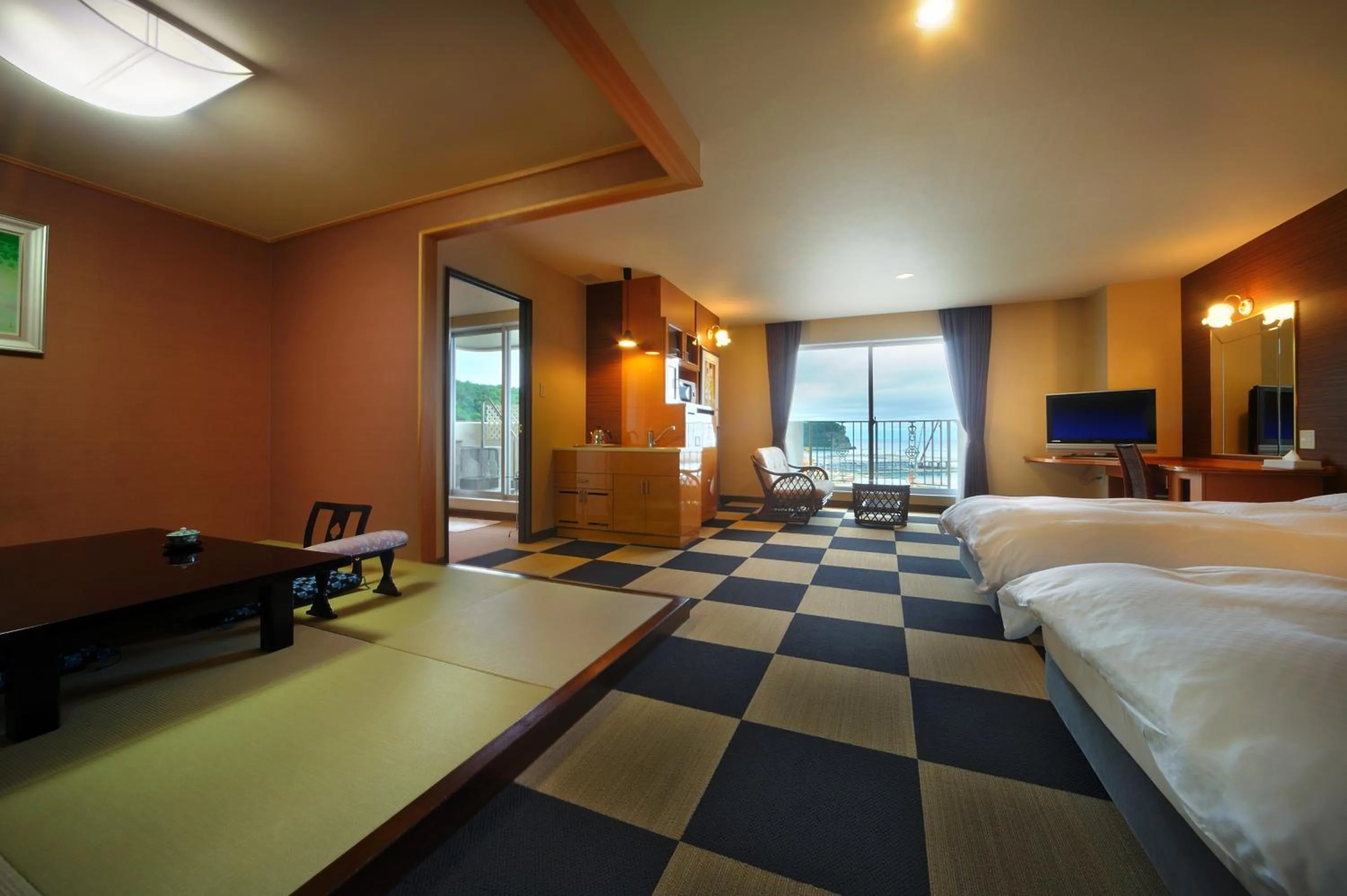Suite Room with Tatami Area & Open-Air Bath-Sea View - Breakfast + In Room Dinner Included - Non-Smoking in Shiretoko Noble Hotel