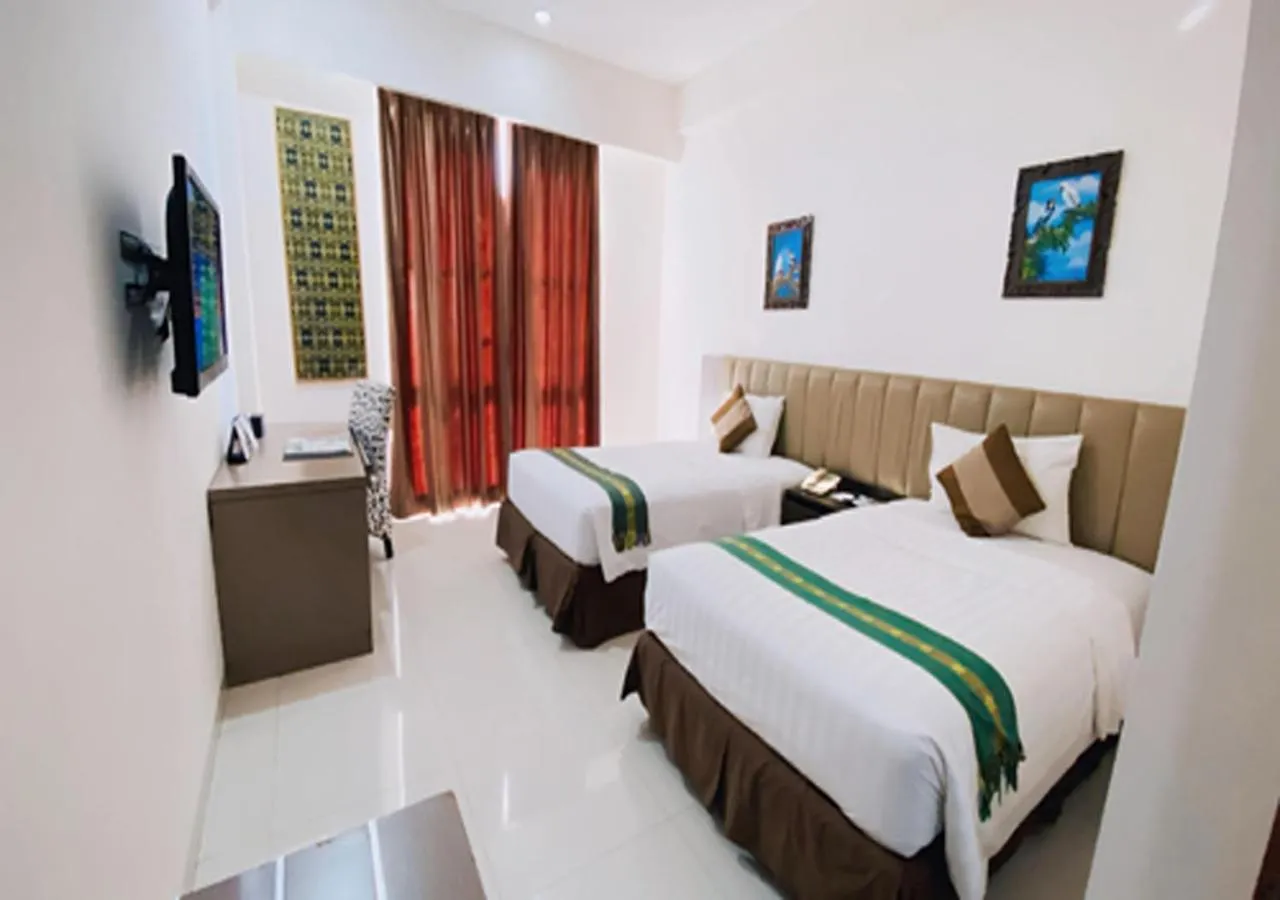 Deluxe Twin Room with Sea View in Hotel on The Rock