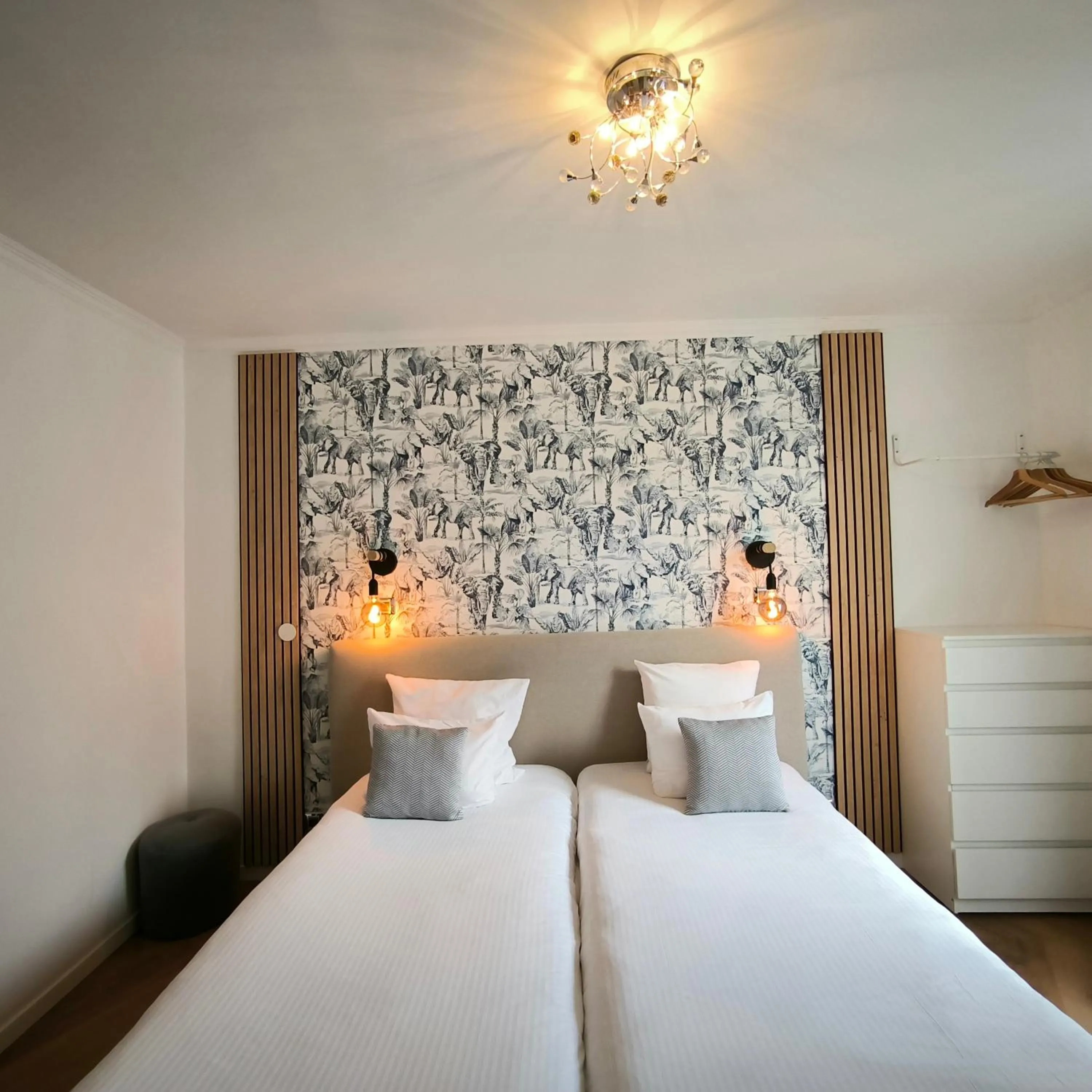 Twin Room in Hotel Le Twelve