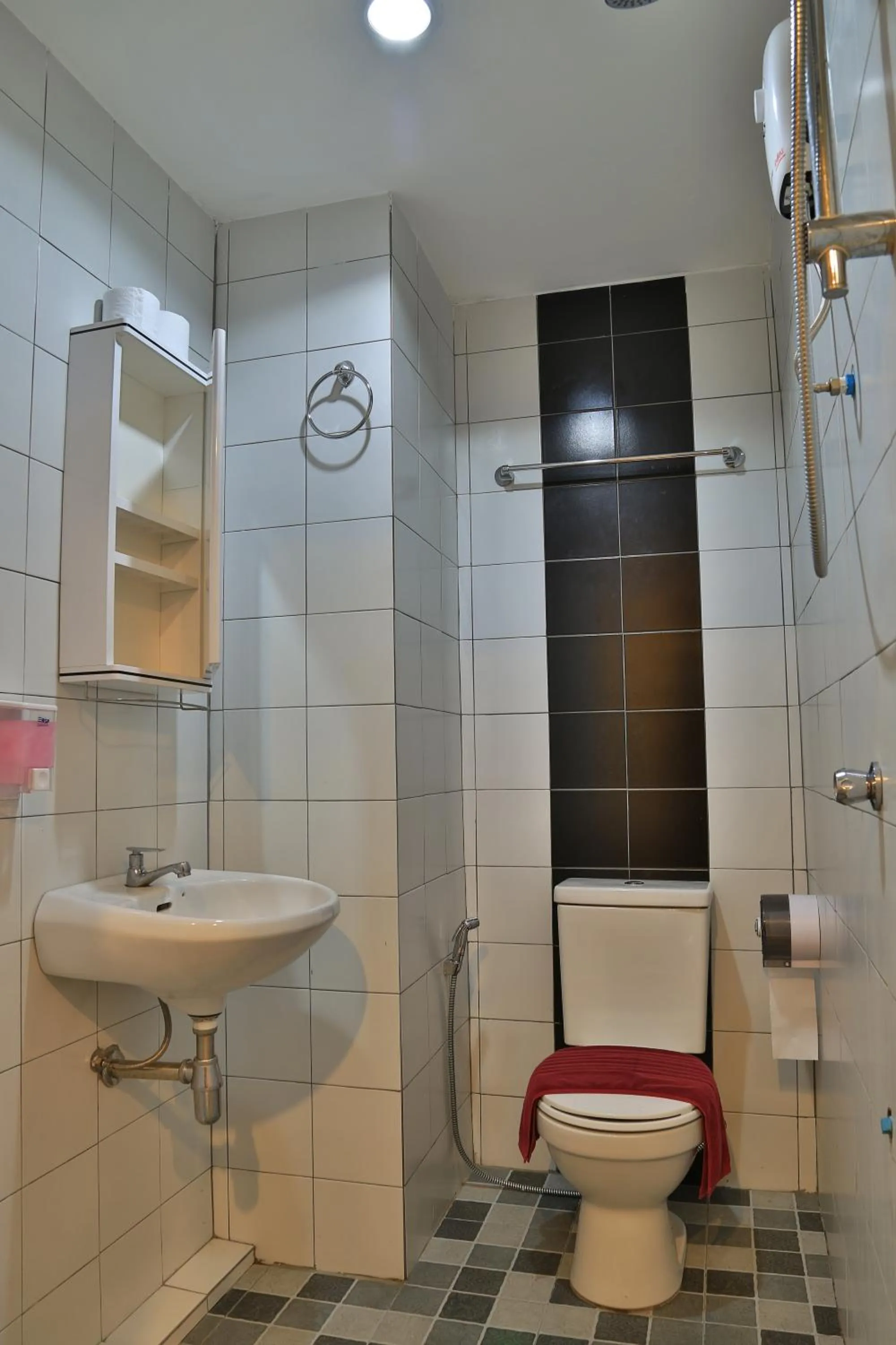 Double Room with Balcony in Harrys Hotel Bar & Restaurant