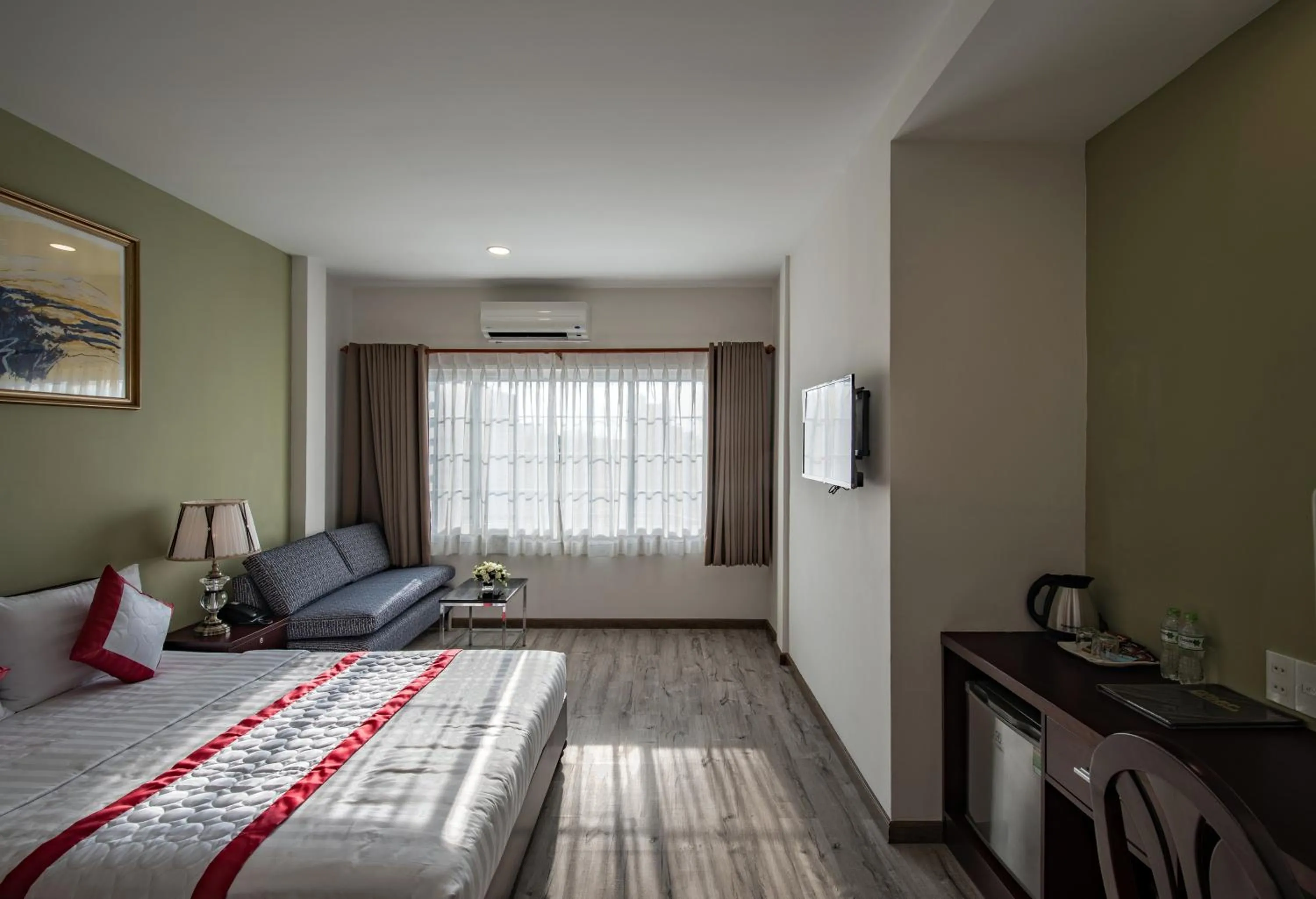 Deluxe Double Room in Hue My Hotel