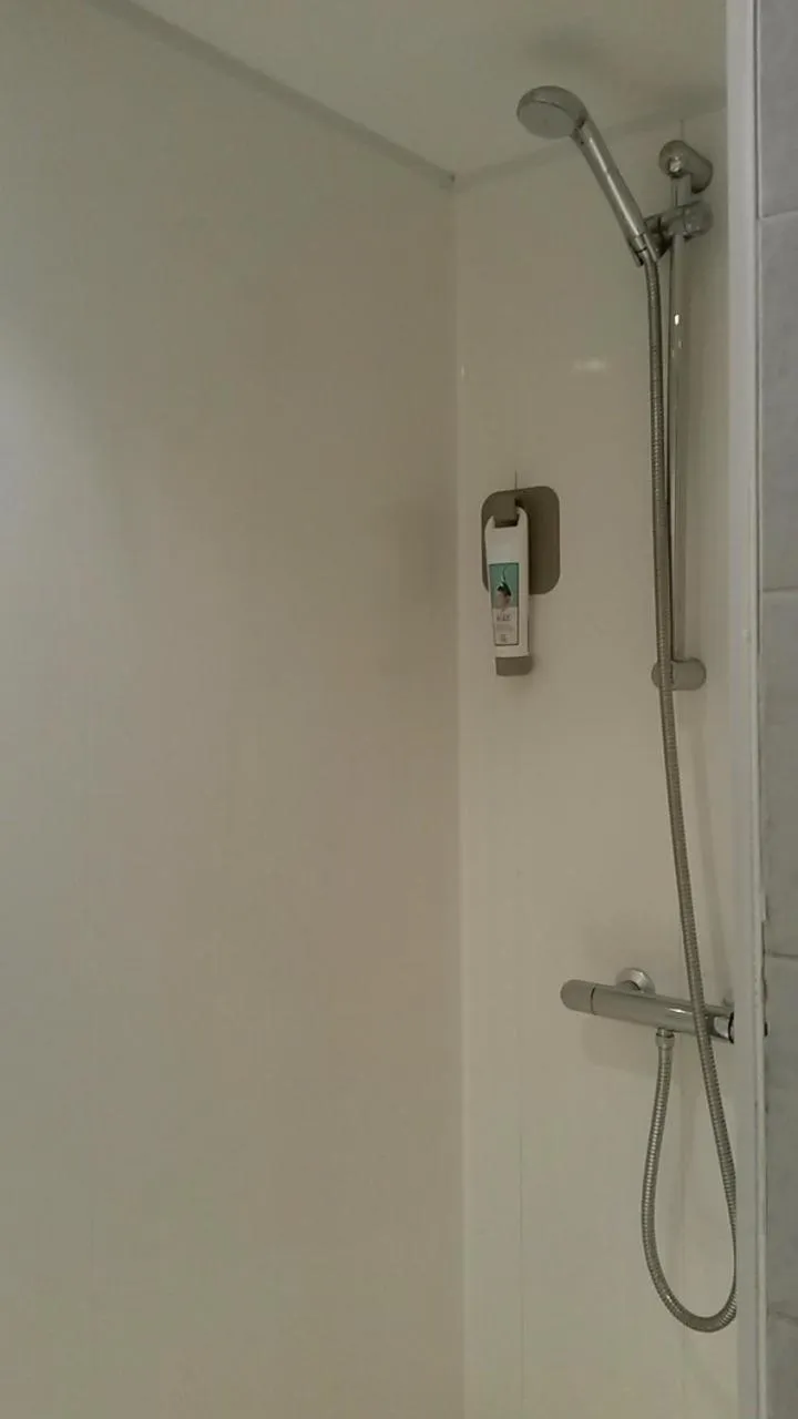 Double Room with Sofa Bed in ibis Bradford Shipley