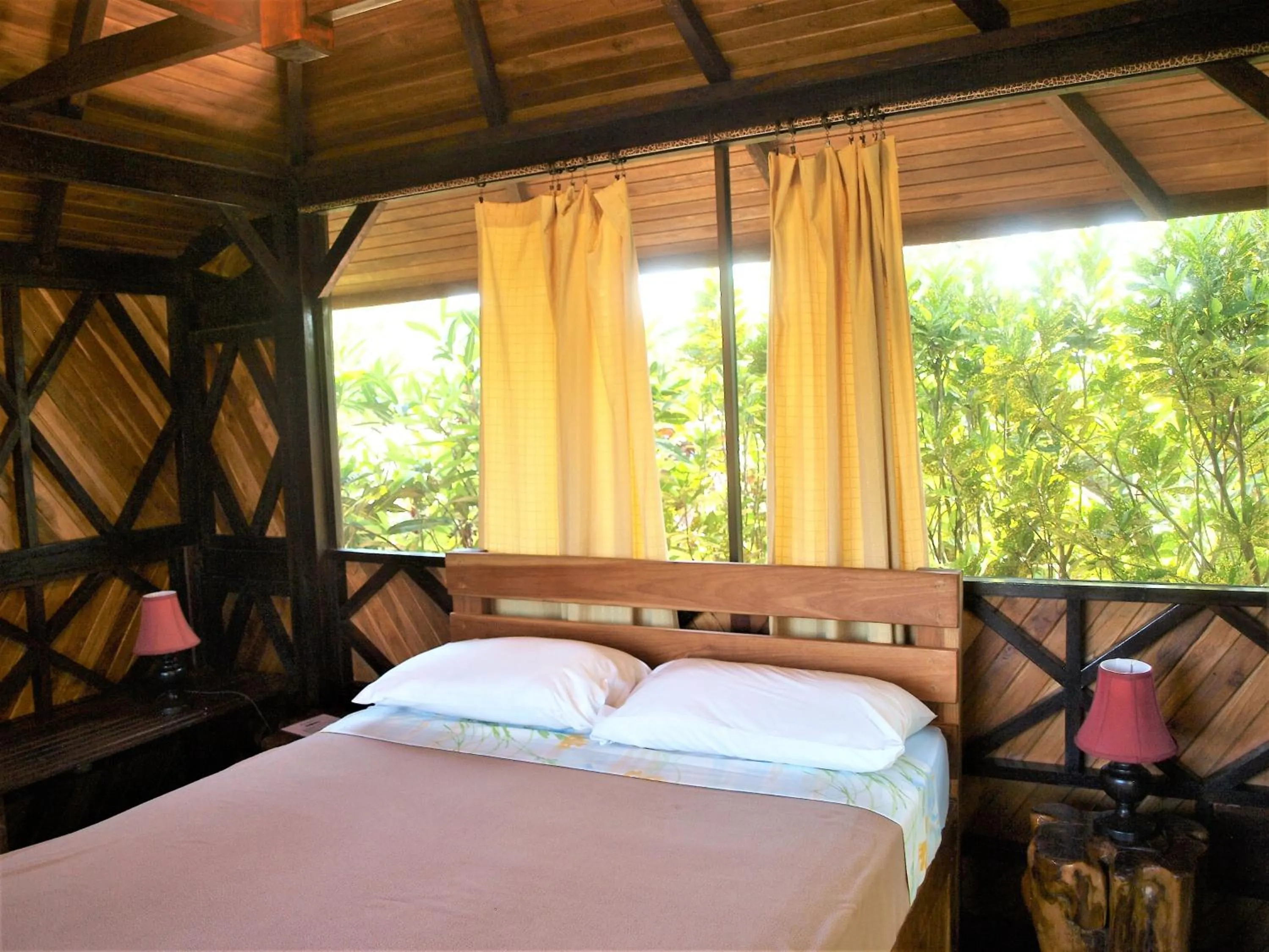 Balinese Gazebo in Lodge Margouillat