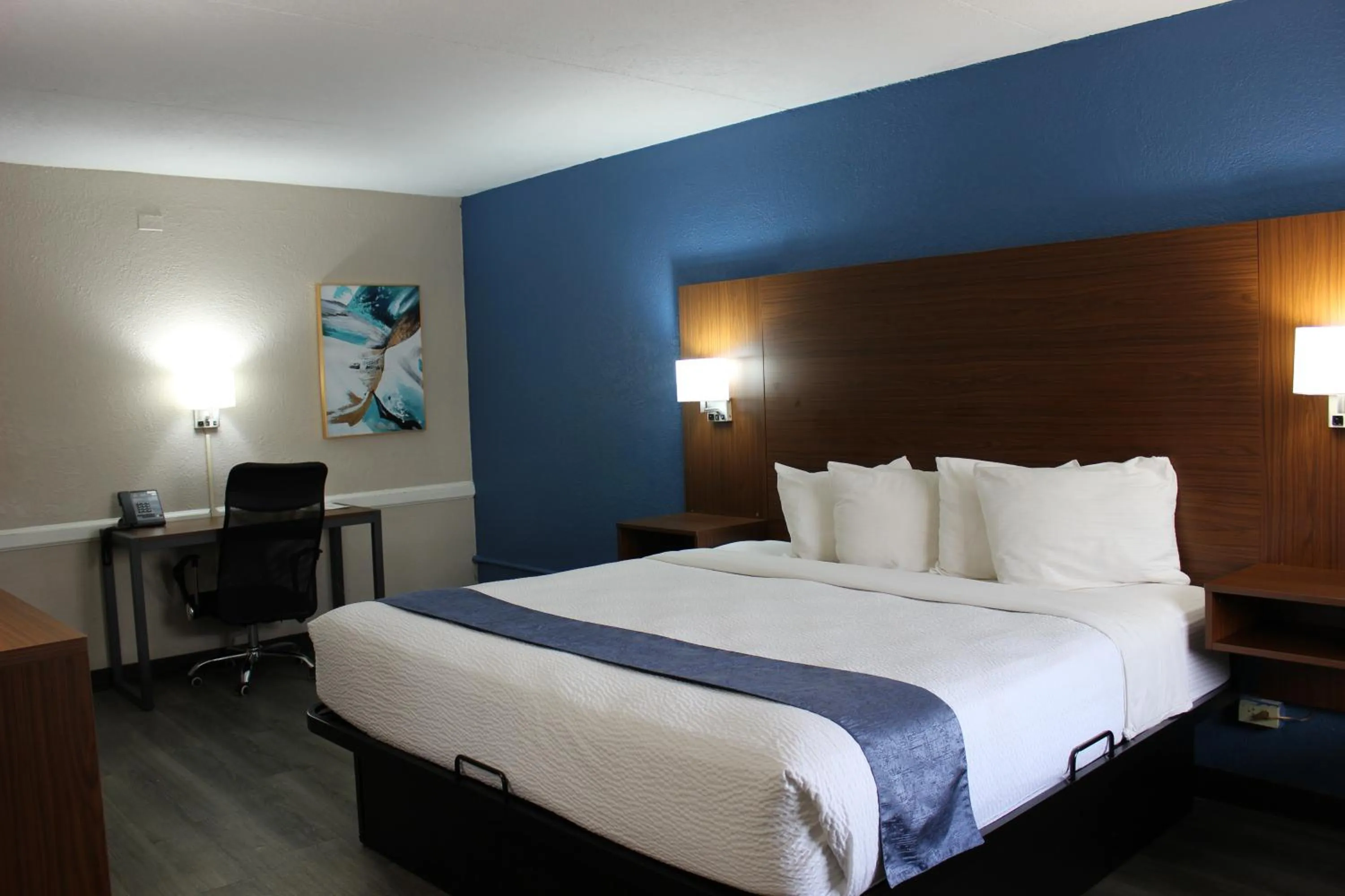 King Room - Non-Smoking in Baymont by Wyndham Abilene