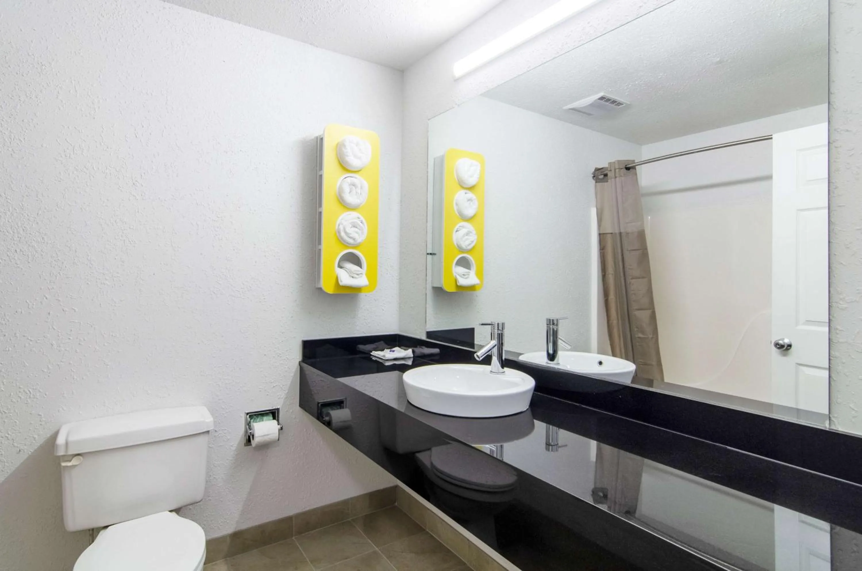 King Room - Non-Smoking in Motel 6 Moss Point, MS