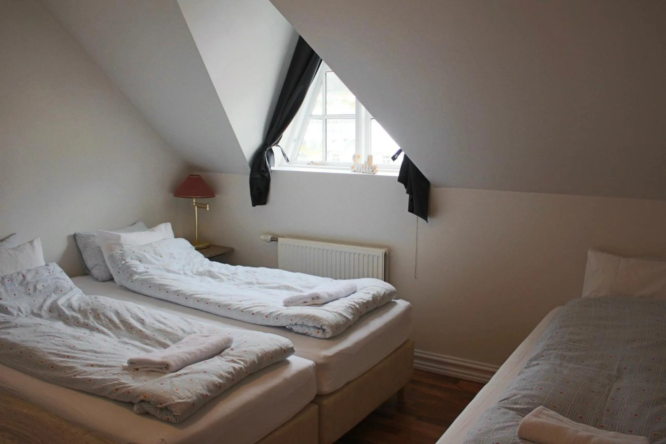 Triple Room with Shared Bathroom in Mánagisting Guesthouse