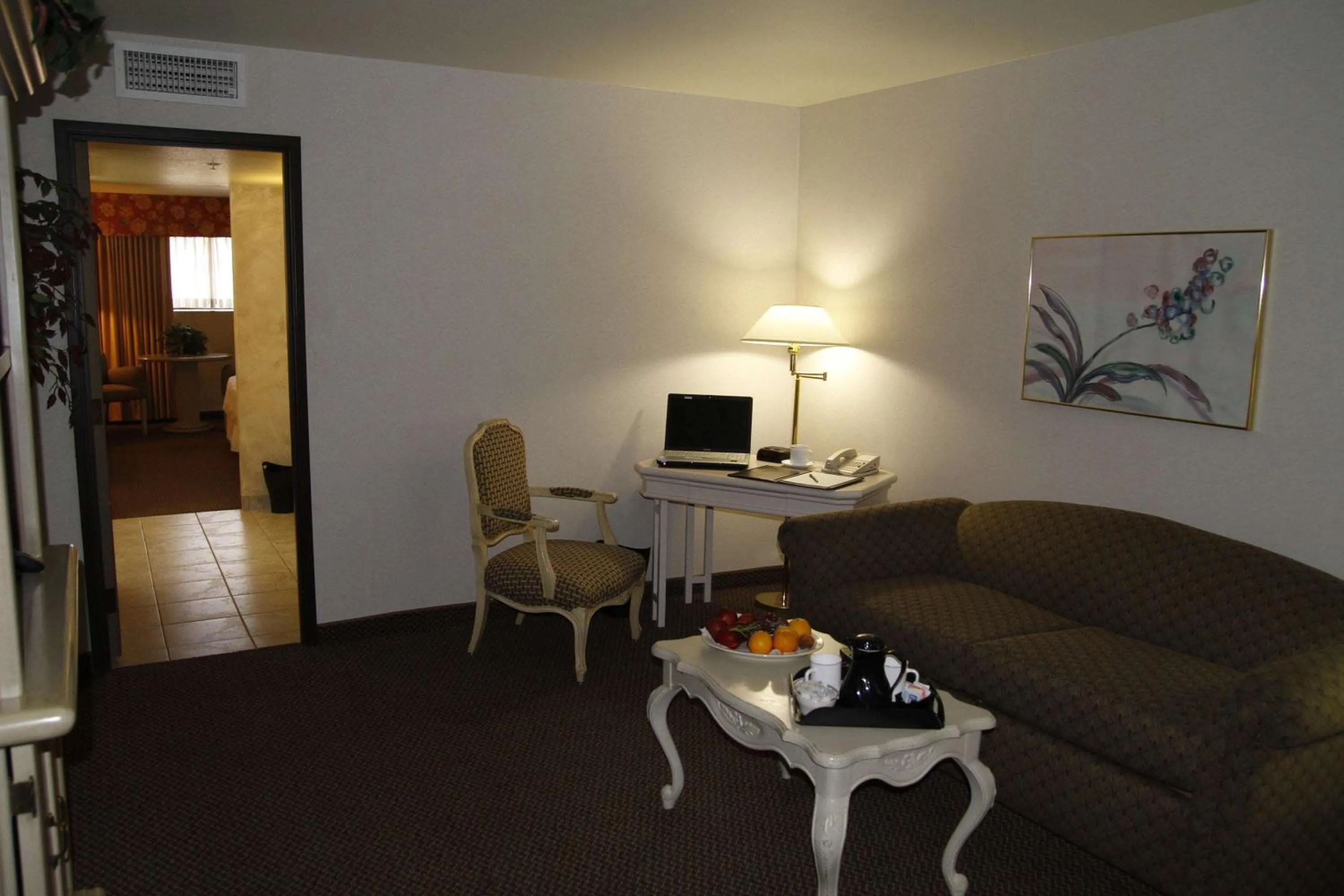 Double Room with Two Double Beds - Mobility Access/Non-Smoking in Ramada by Wyndham Viscount Suites Tucson East