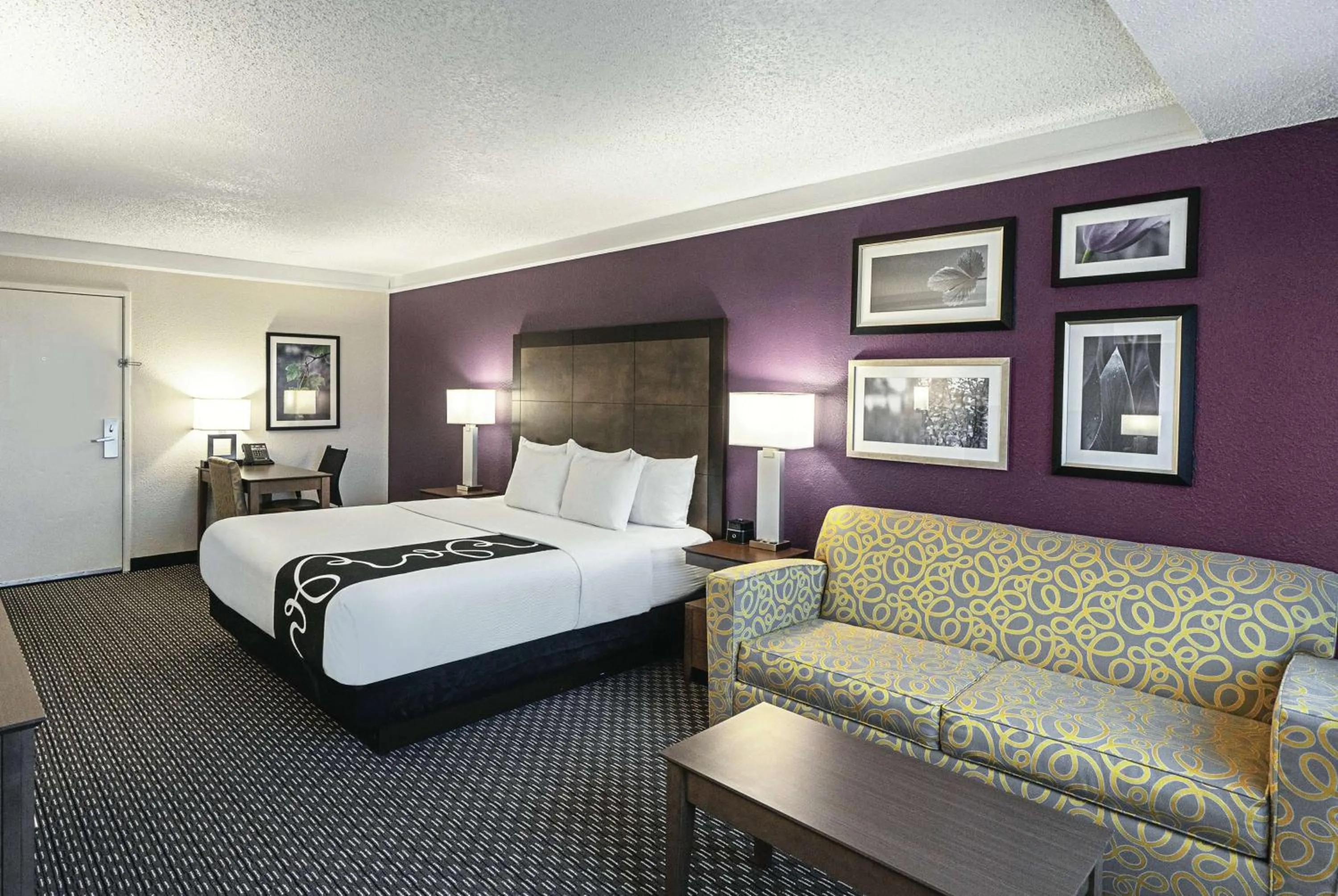 King Room - Non-Smoking in La Quinta by Wyndham Lubbock West Medical Center