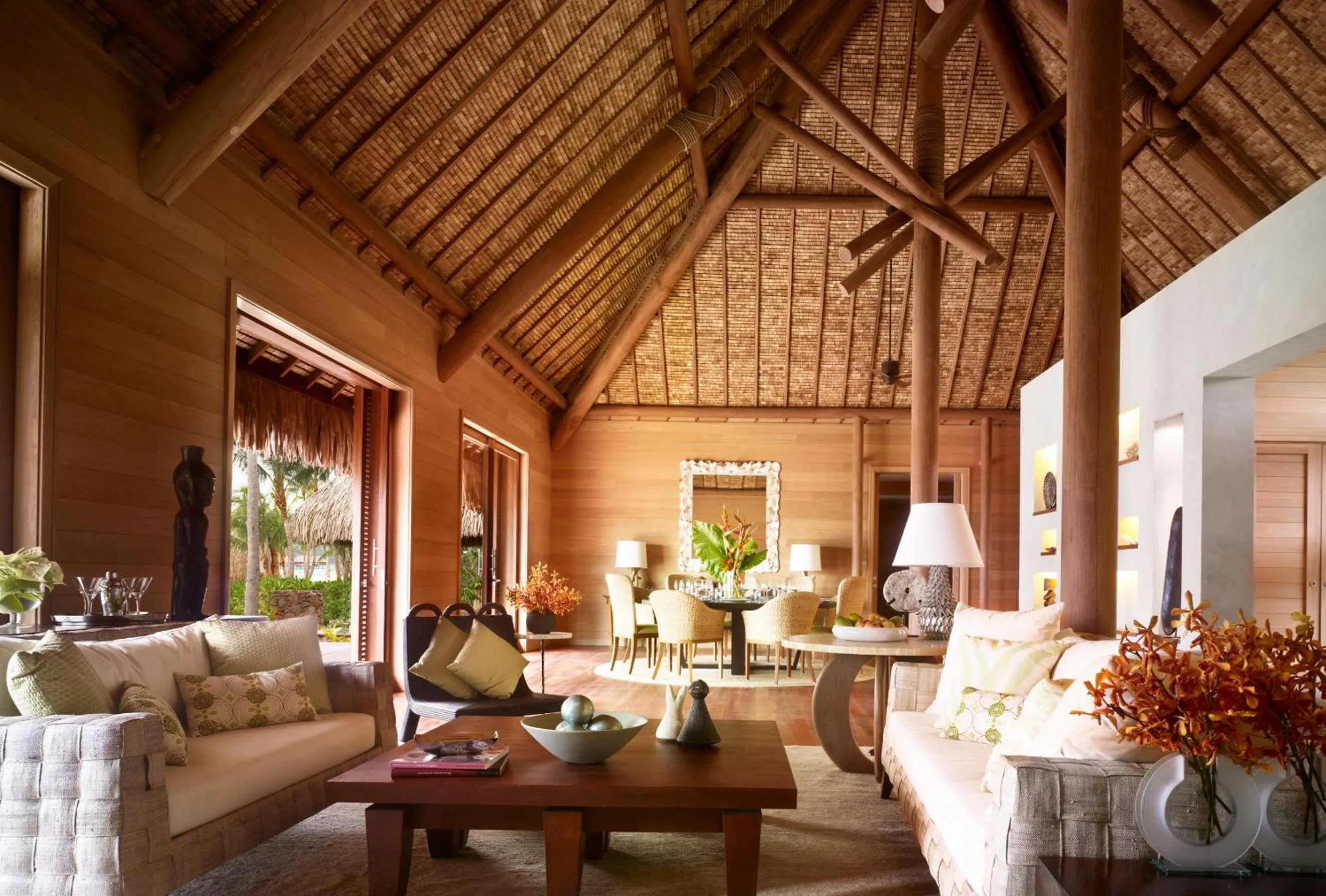 Two-Bedroom Deluxe Beachfront Villa Estate in Four Seasons Resort Bora Bora