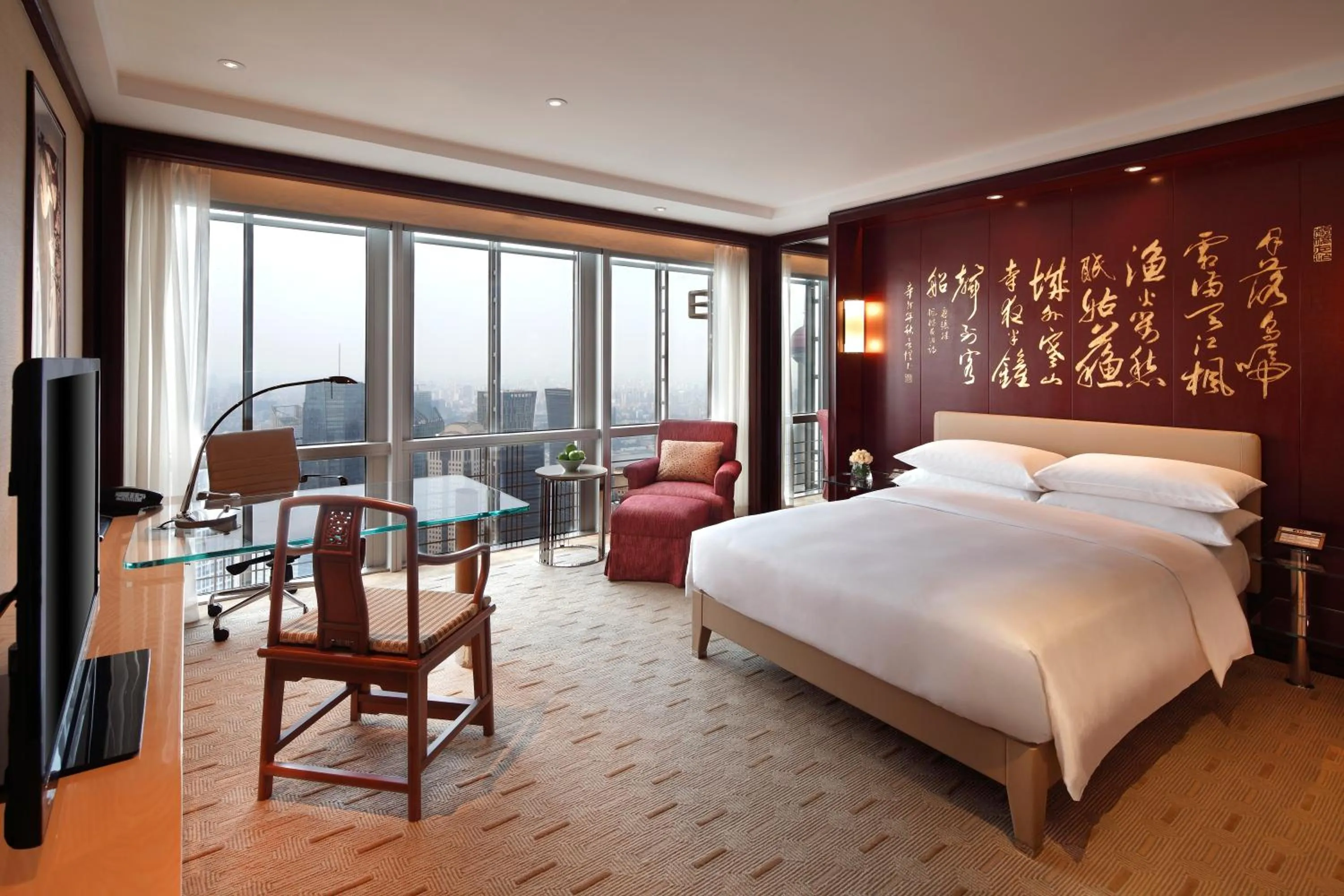 Queen Room - single occupancy - Club Access in Grand Hyatt Shanghai