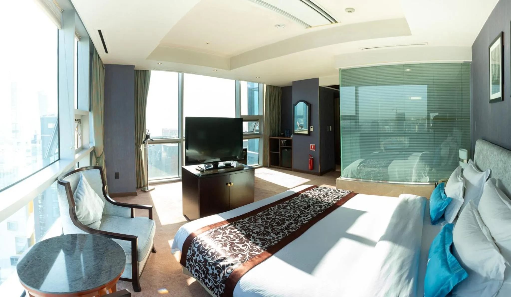 Executive Corner King 270 degree View in The Blue Sky Hotel and Tower
