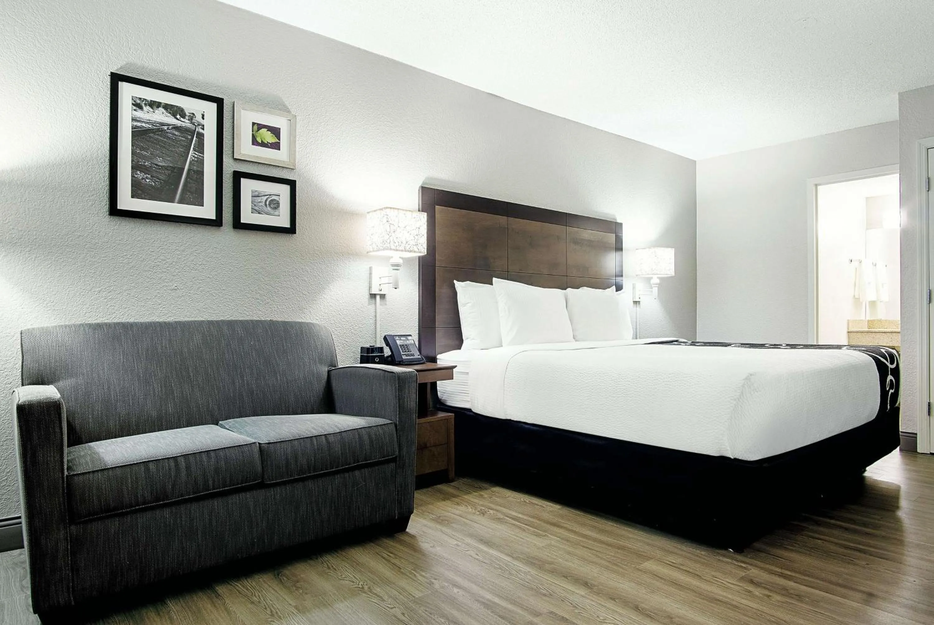 Deluxe King Room - Non-Smoking in La Quinta Inn by Wyndham West Palm Beach - Florida Turnpike