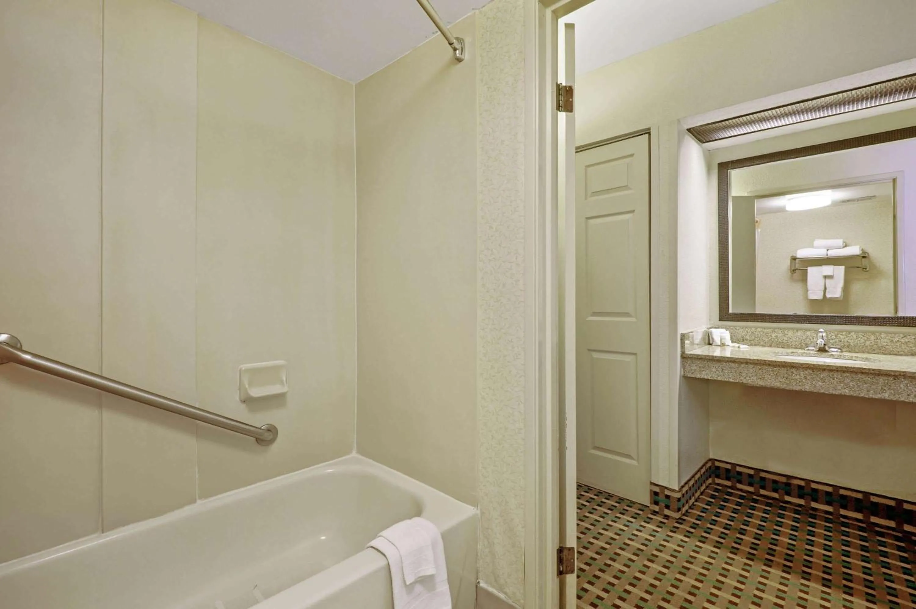 Double Room with Two Double Beds Non-Smoking in La Quinta Inn by Wyndham Columbia SE Fort Jackson