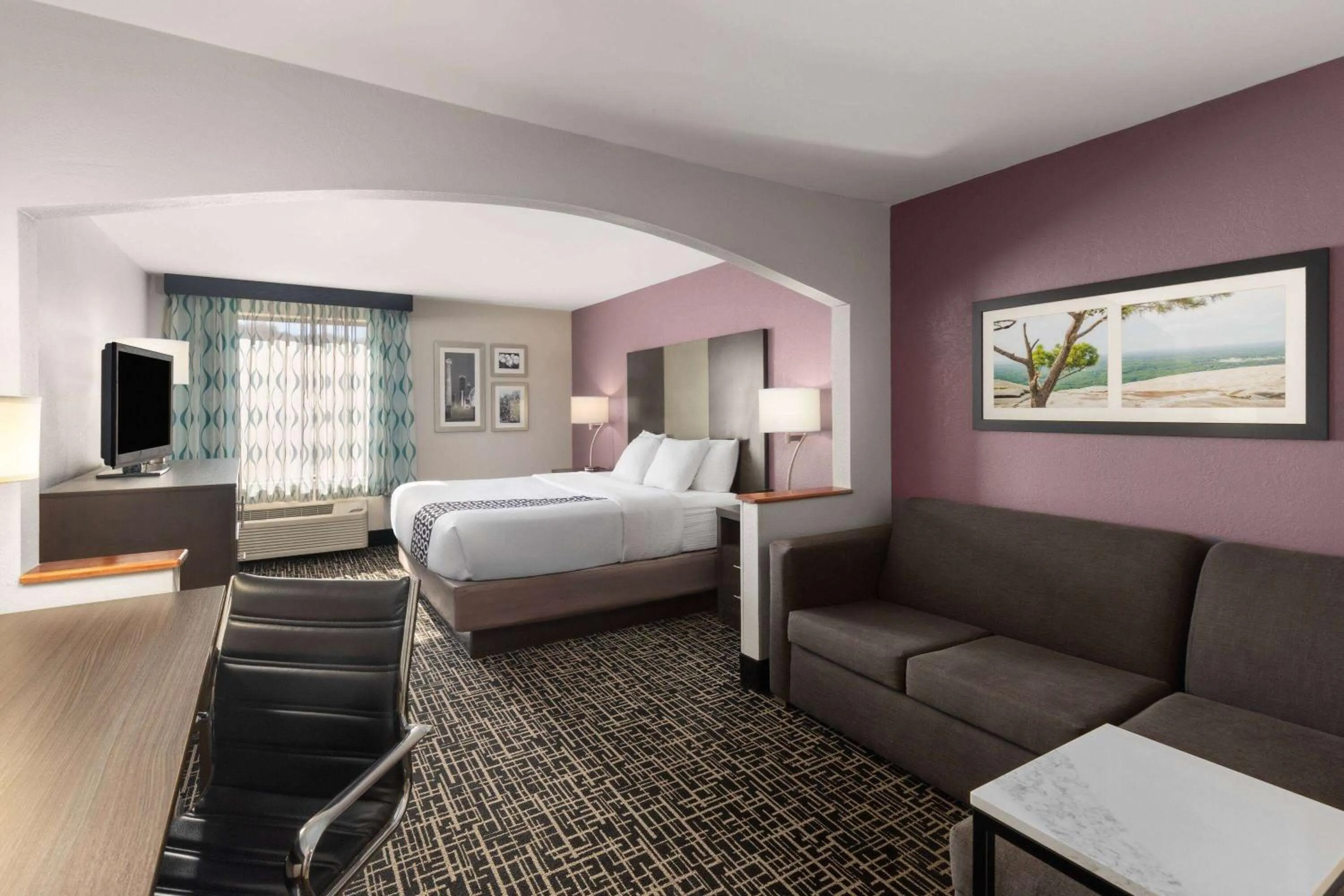 Deluxe King Room - Non-Smoking in La Quinta by Wyndham Snellville - Stone Mountain
