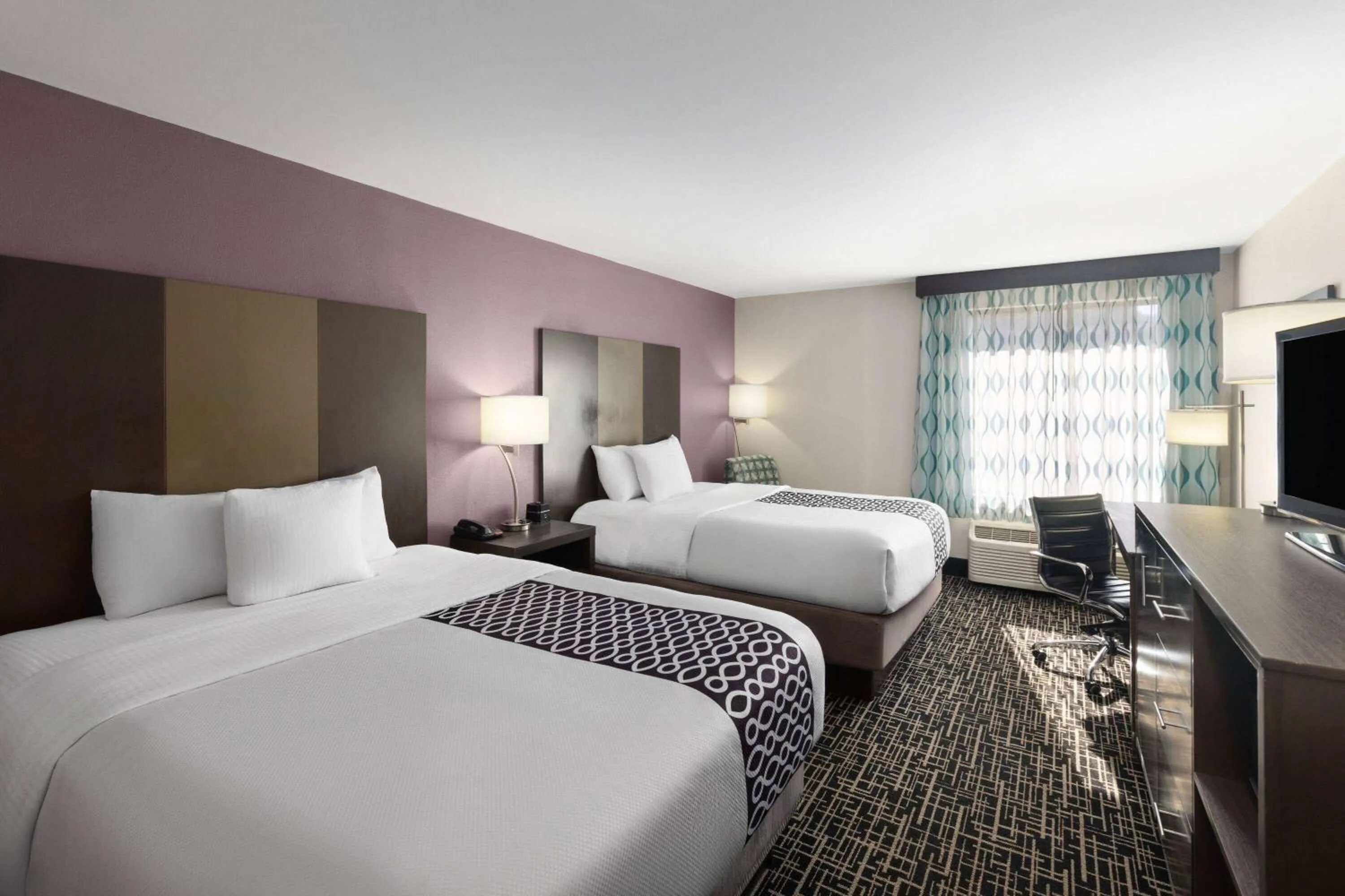 Queen Room with Two Queen Beds - Non-Smoking in La Quinta by Wyndham Snellville - Stone Mountain