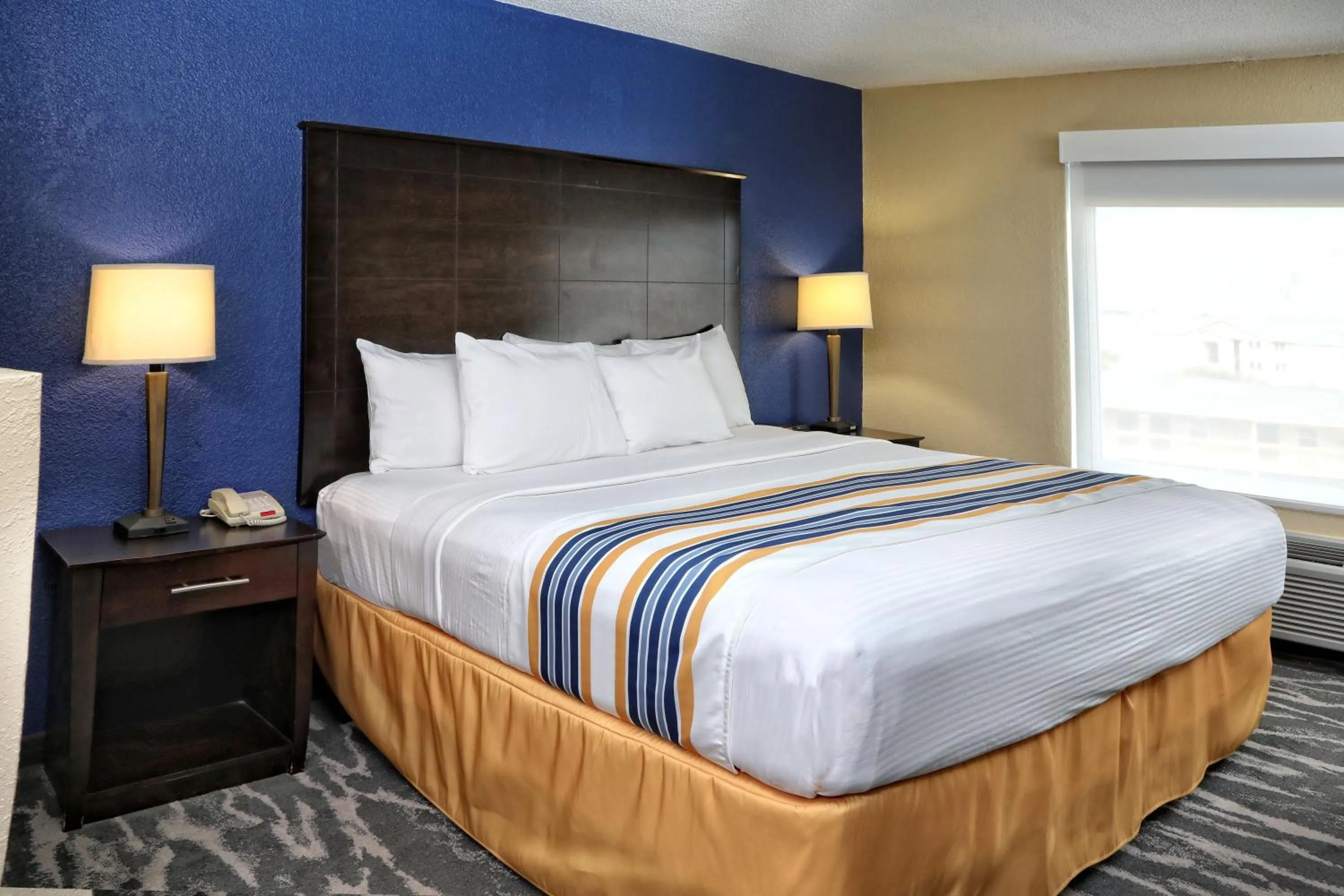 King Studio with Sofa Bed in Eagles Nest Inn