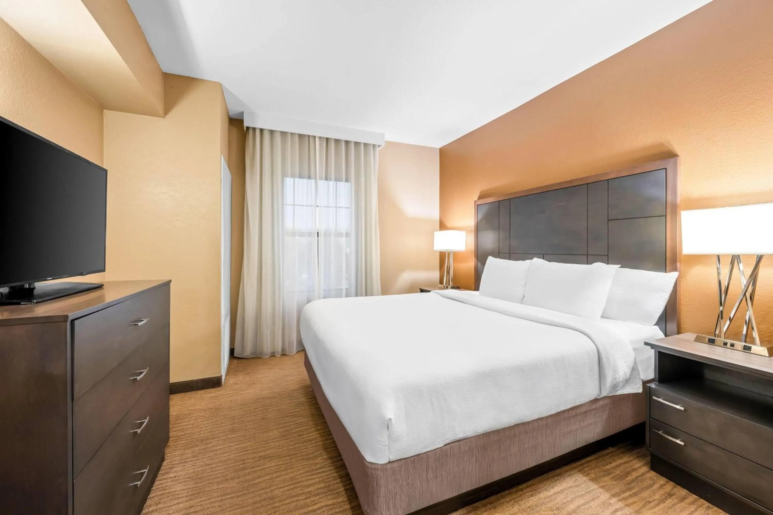 One-Bedroom Deluxe Family King Suite - Non-Smoking in La Quinta by Wyndham Boone