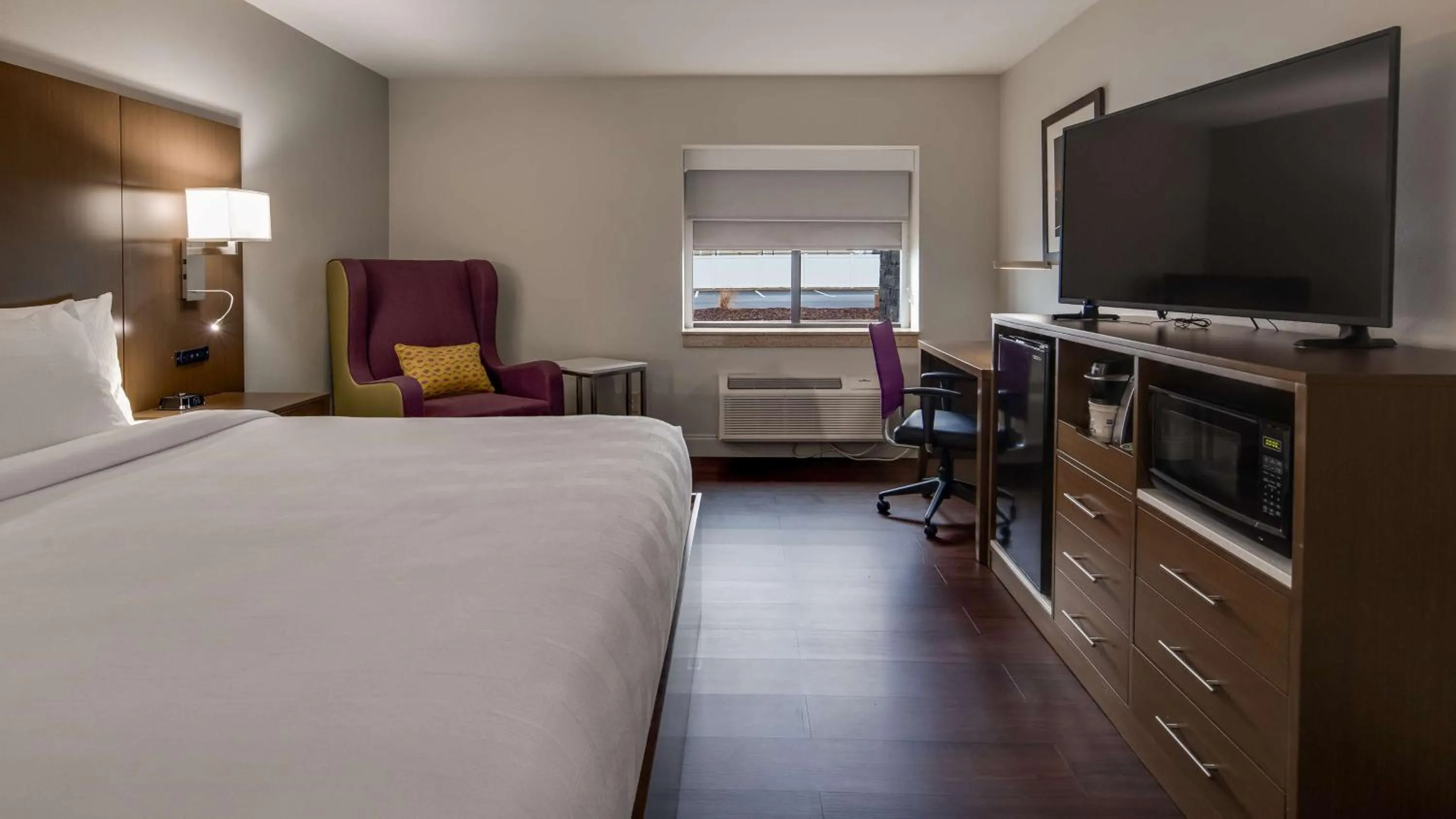 King Room in Best Western Huntsville