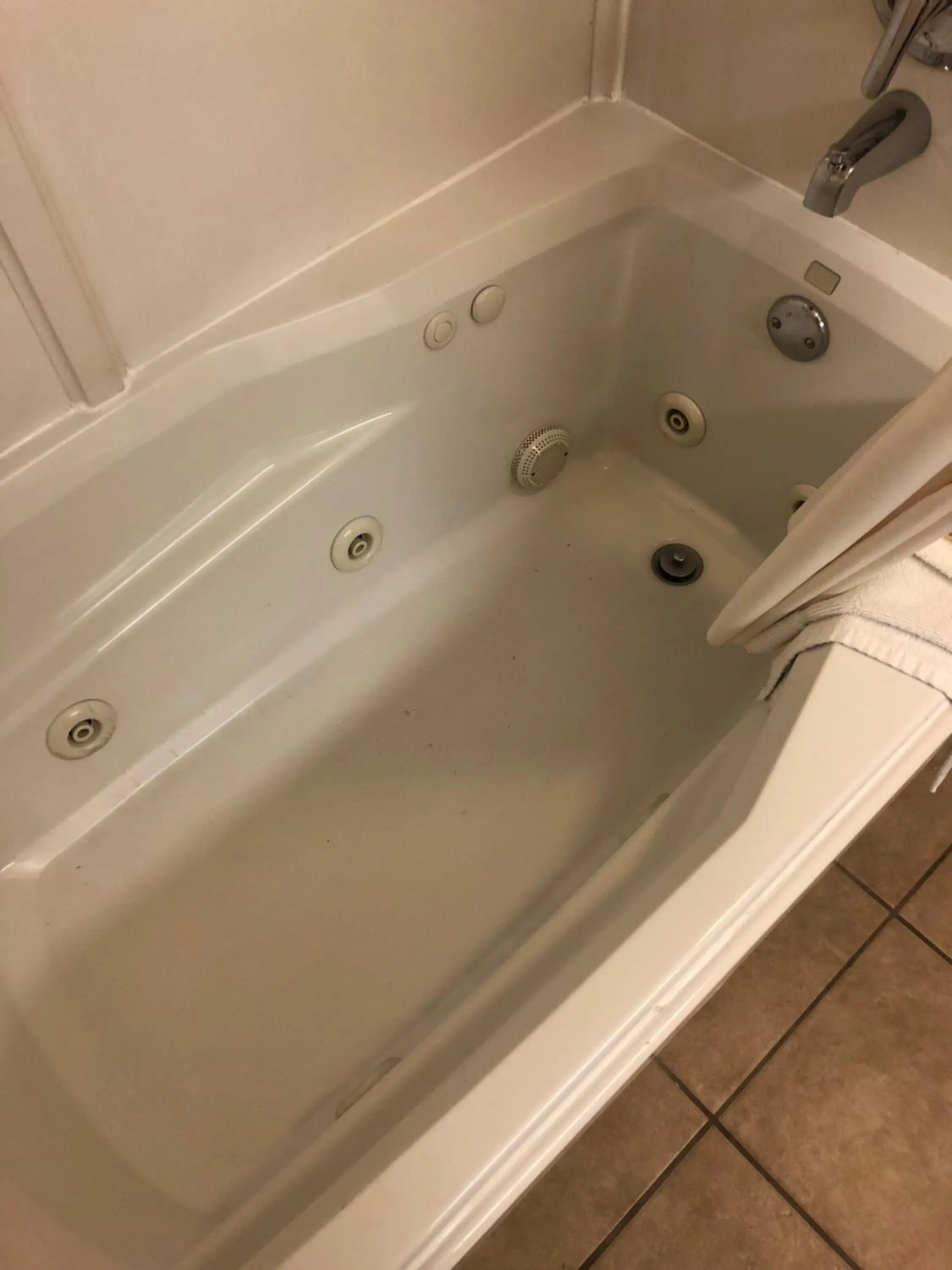 2 Queen Beds Suite Non-Smoking in Americas Best Value Inn - Gun Barrel City