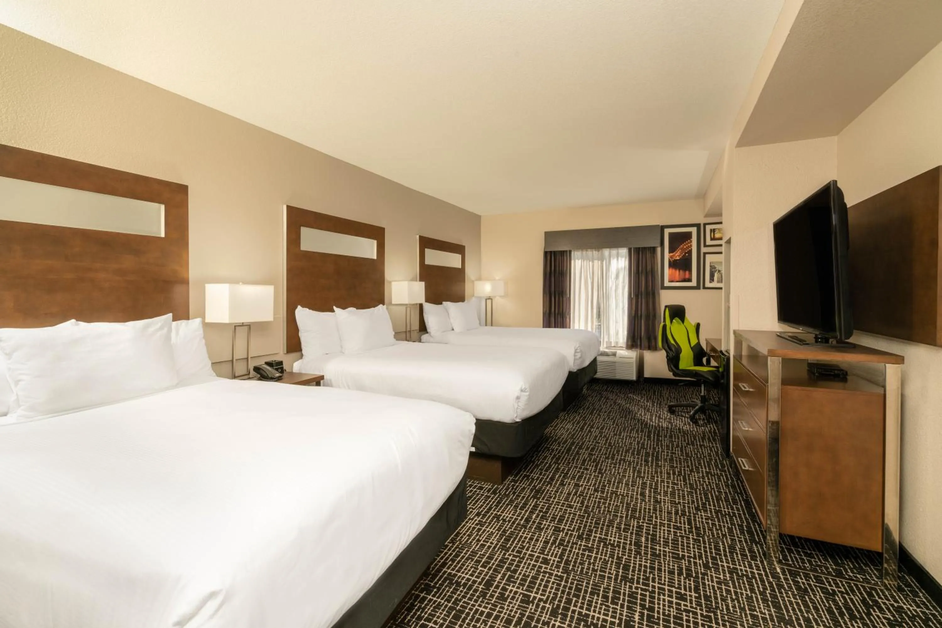 Double Room with Three Double Beds - Non-Smoking in Wingate by Wyndham Memphis East