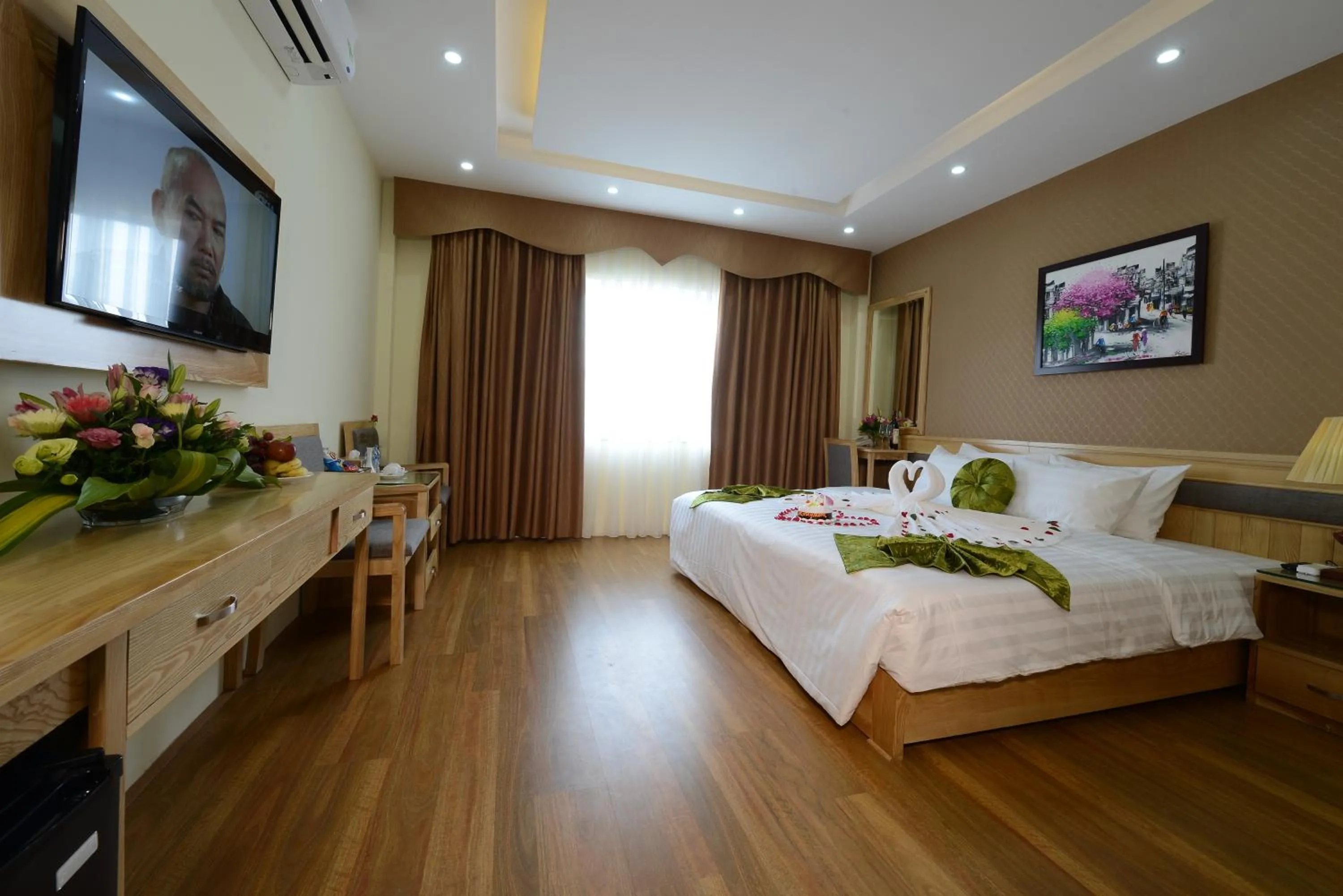 Honeymoon Suite in Blue Hanoi Inn Hotel