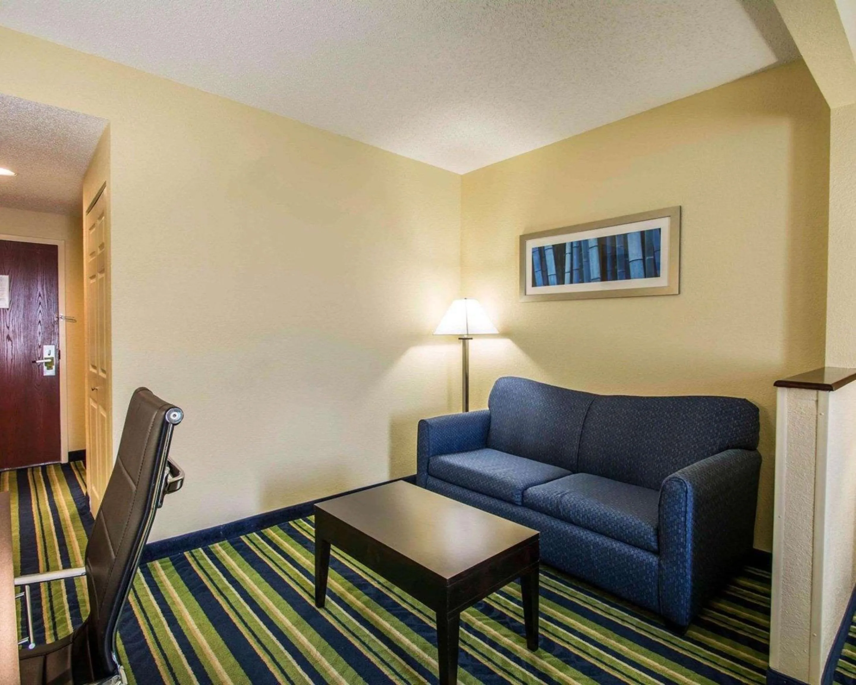 King Suite - Accessible/Non-Smoking in Comfort Inn & Suites Lantana - West Palm Beach South