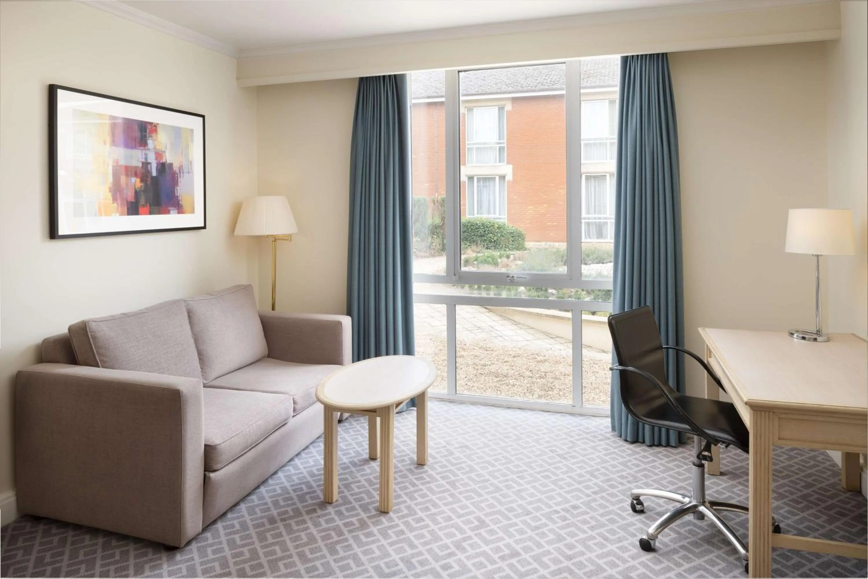 Double Room with Sofa Bed and Courtyard View in Hilton Northampton Hotel