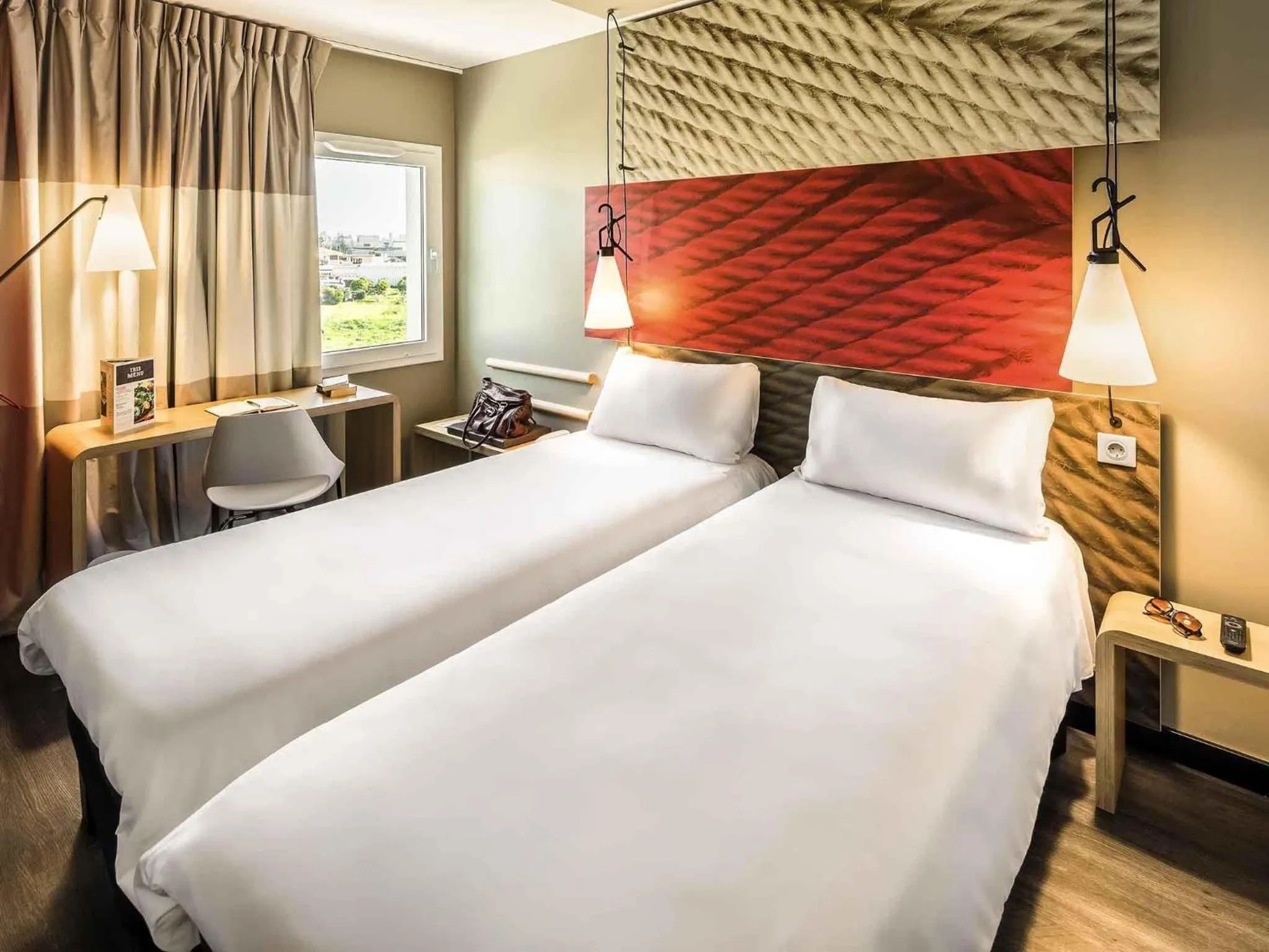 Standard Twin Room in Hotel ibis Faro Algarve