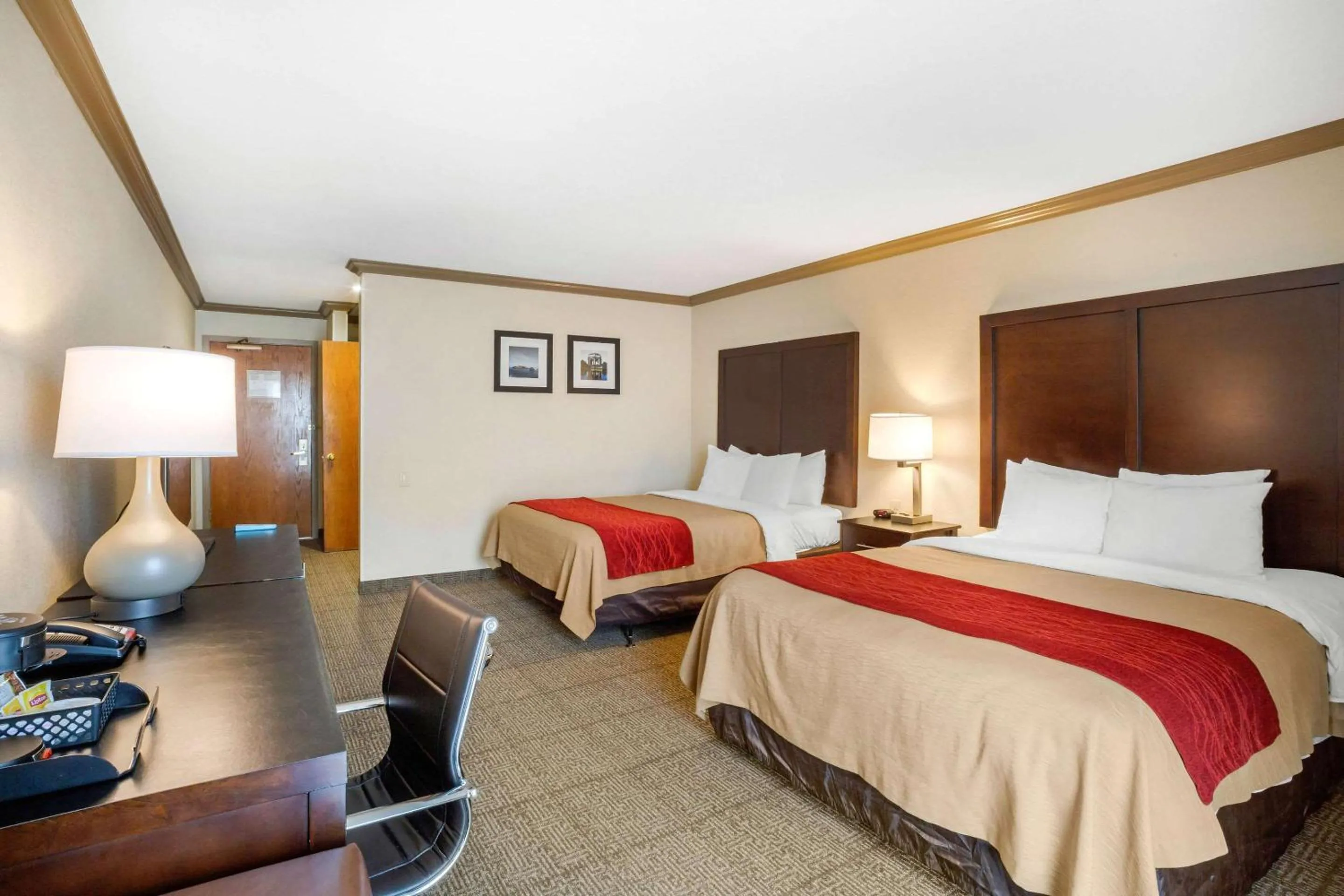 Queen Room with Two Queen Beds - Disability Access/Non-Smoking in Comfort Inn Castro Valley