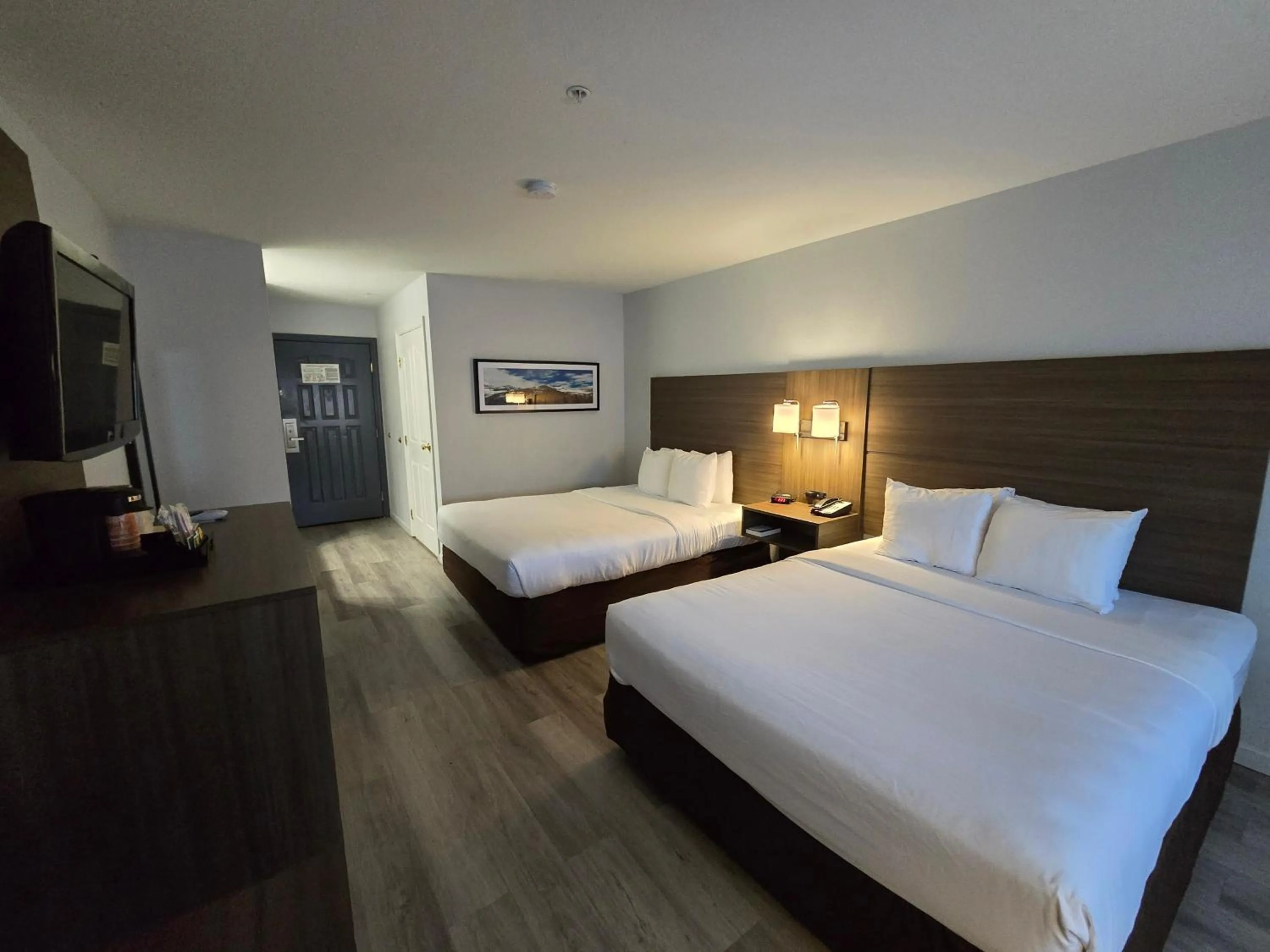 Queen Room with Two Queen Beds - Non-Smoking in Quality Inn & Suites Tulare
