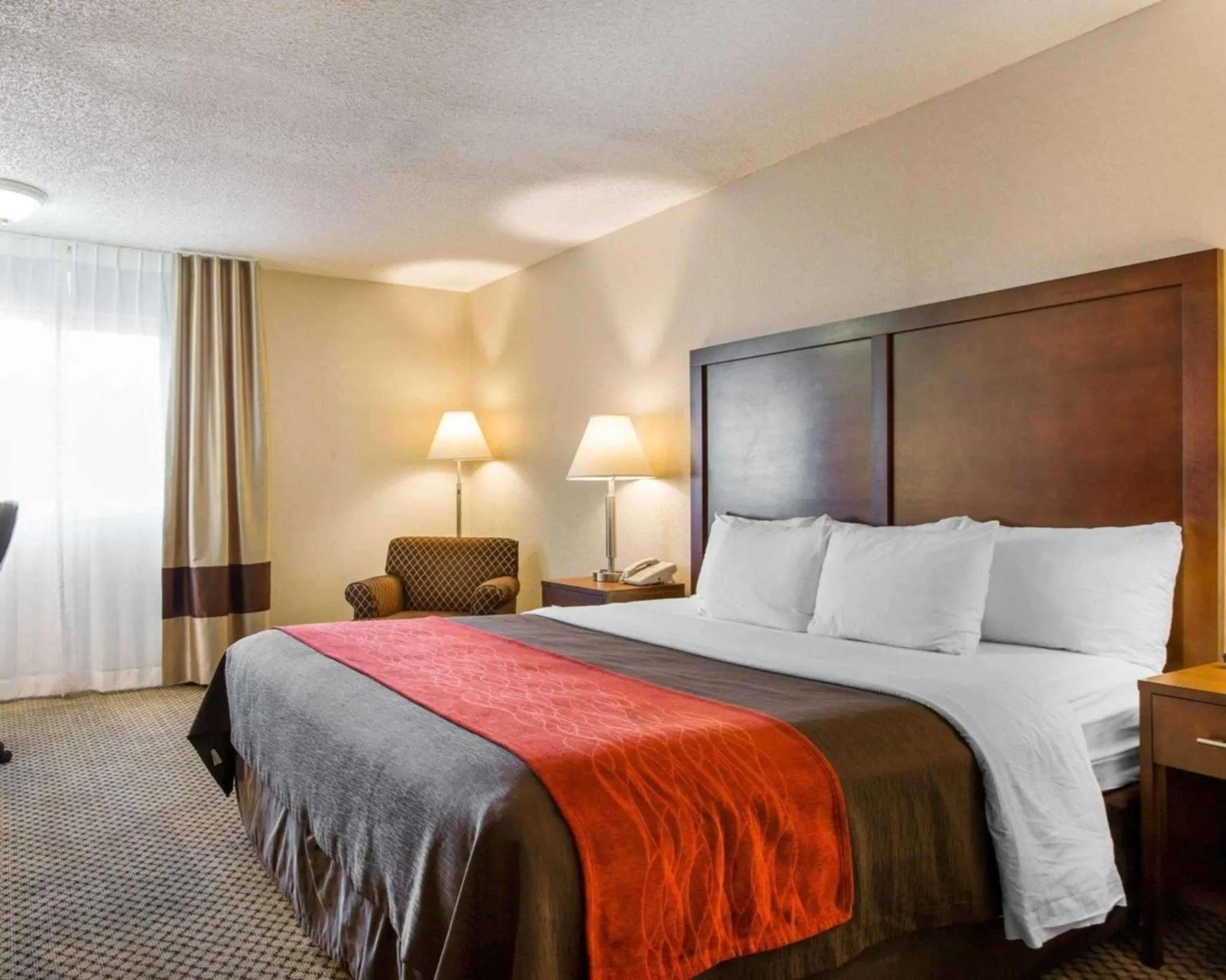 King Room with Roll-In Shower - Disability Access in Comfort Inn & Suites Moreno Valley near March Air Reserve Base