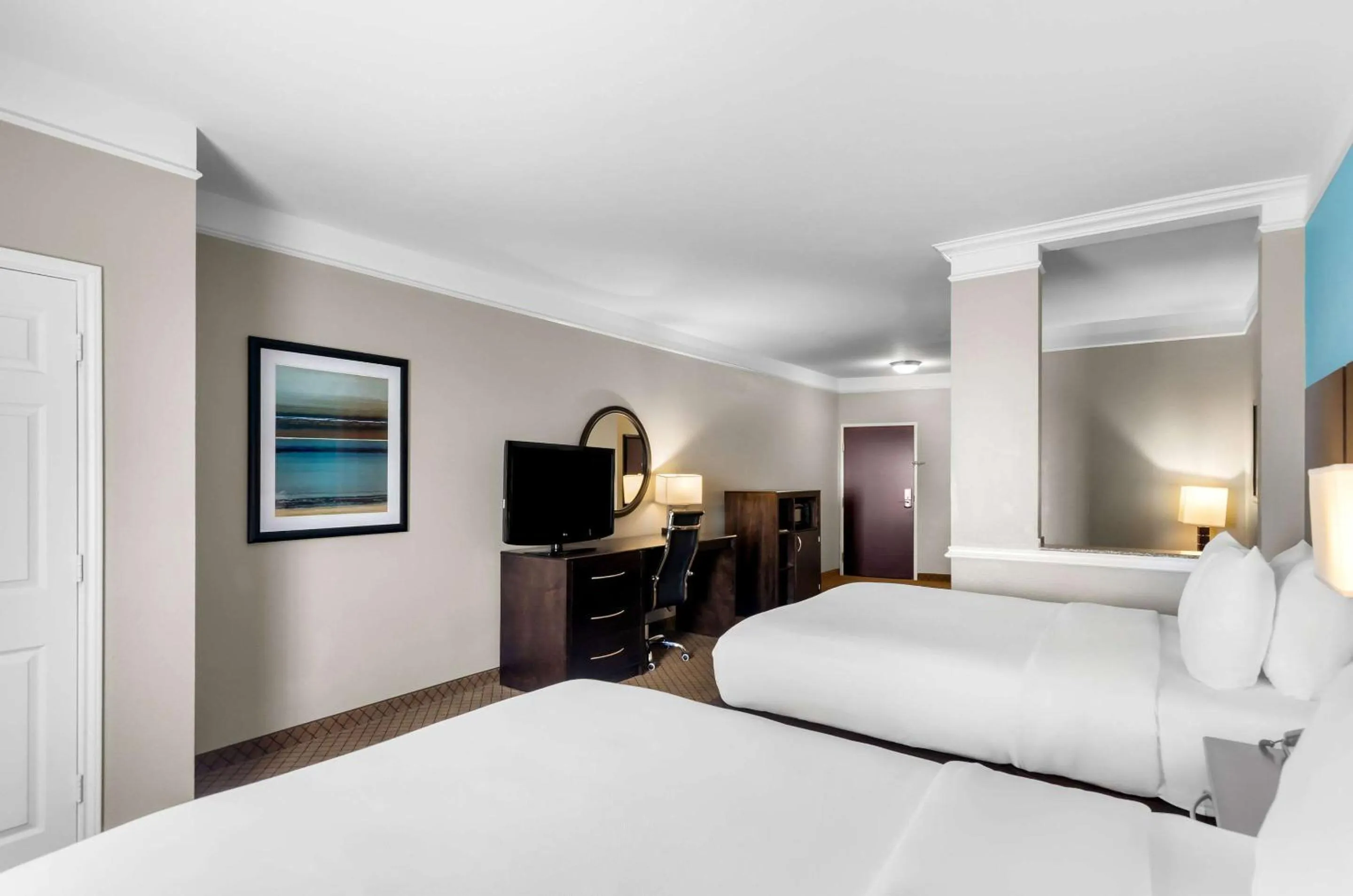 Queen Suite with Two Queen Beds - Non-Smoking in Comfort Suites at Katy Mills