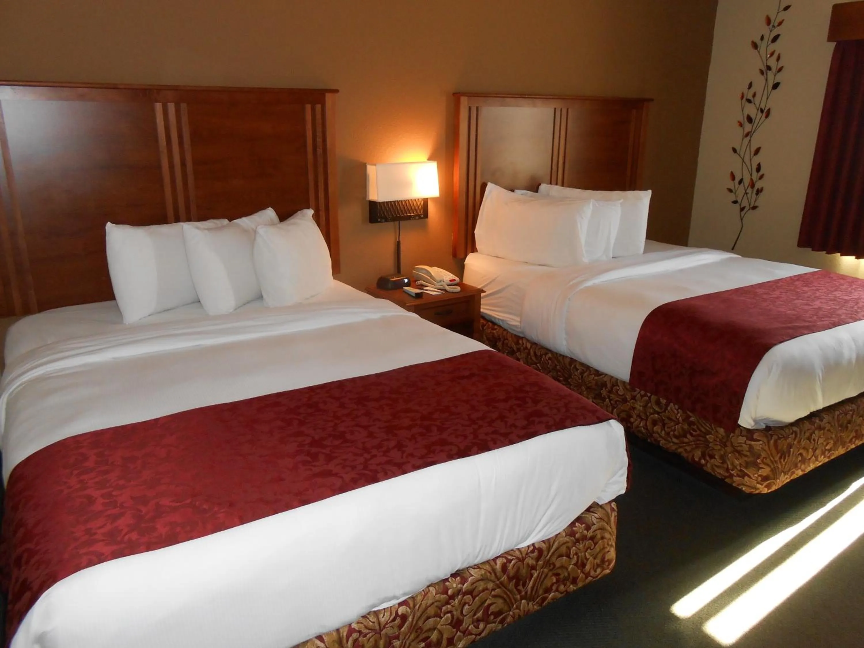 Queen Room with Two Queen Beds and Roll-in Shower - Mobility Accessible/Non-Smoking in AmericInn by Wyndham McAlester
