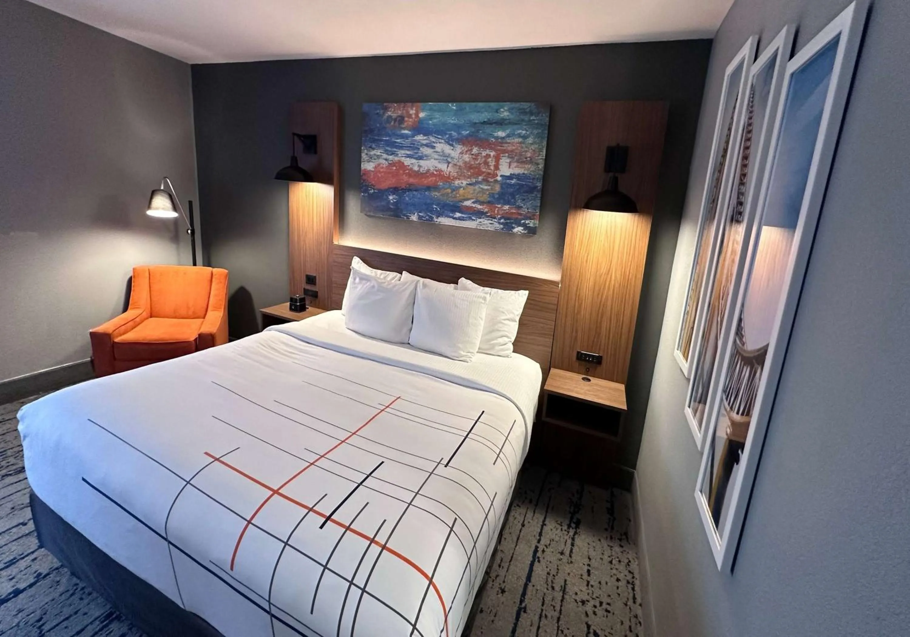 King Room in La Quinta by Wyndham Chicago Gurnee