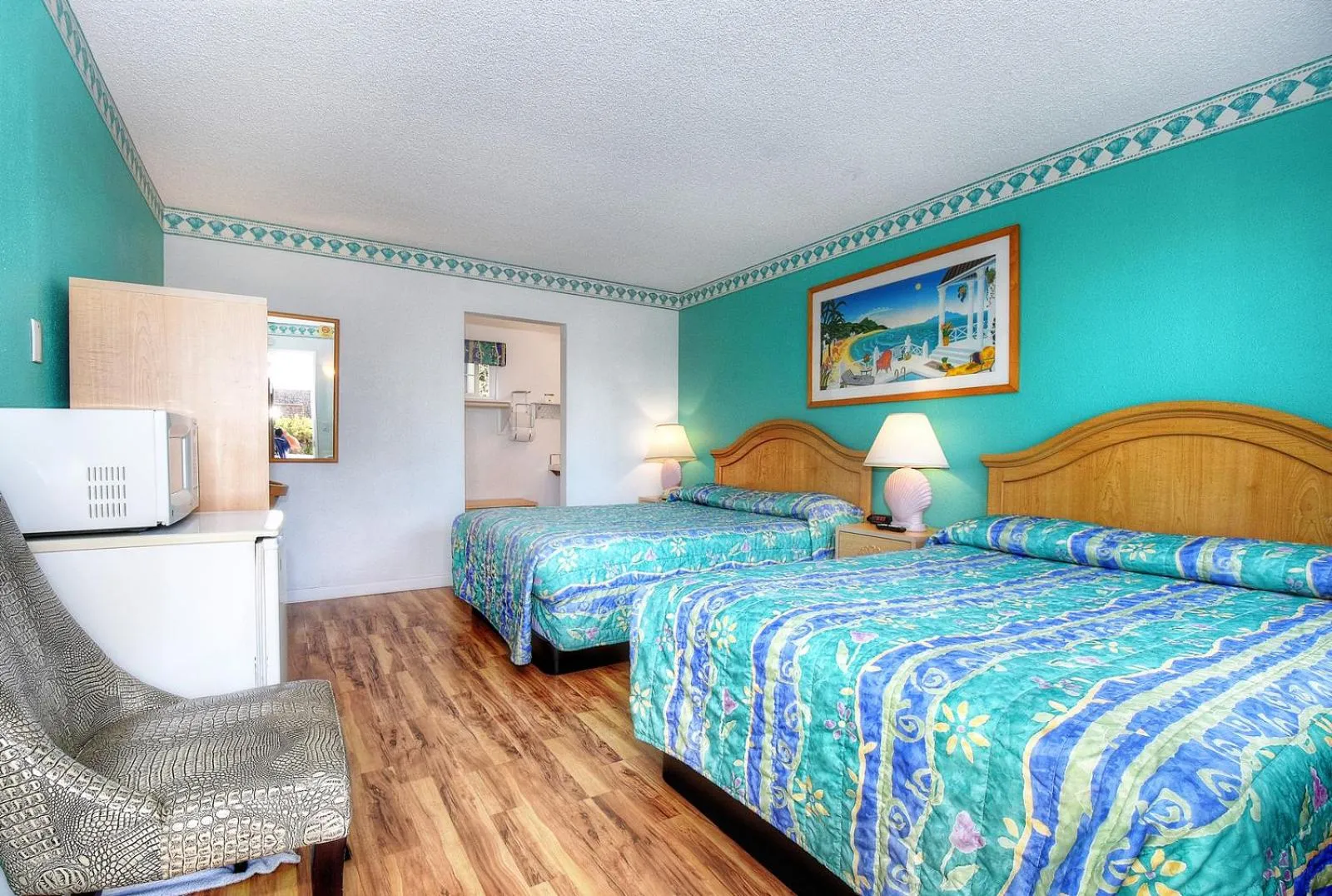 Room with Two Double Beds in Morro Bay Sandpiper Inn