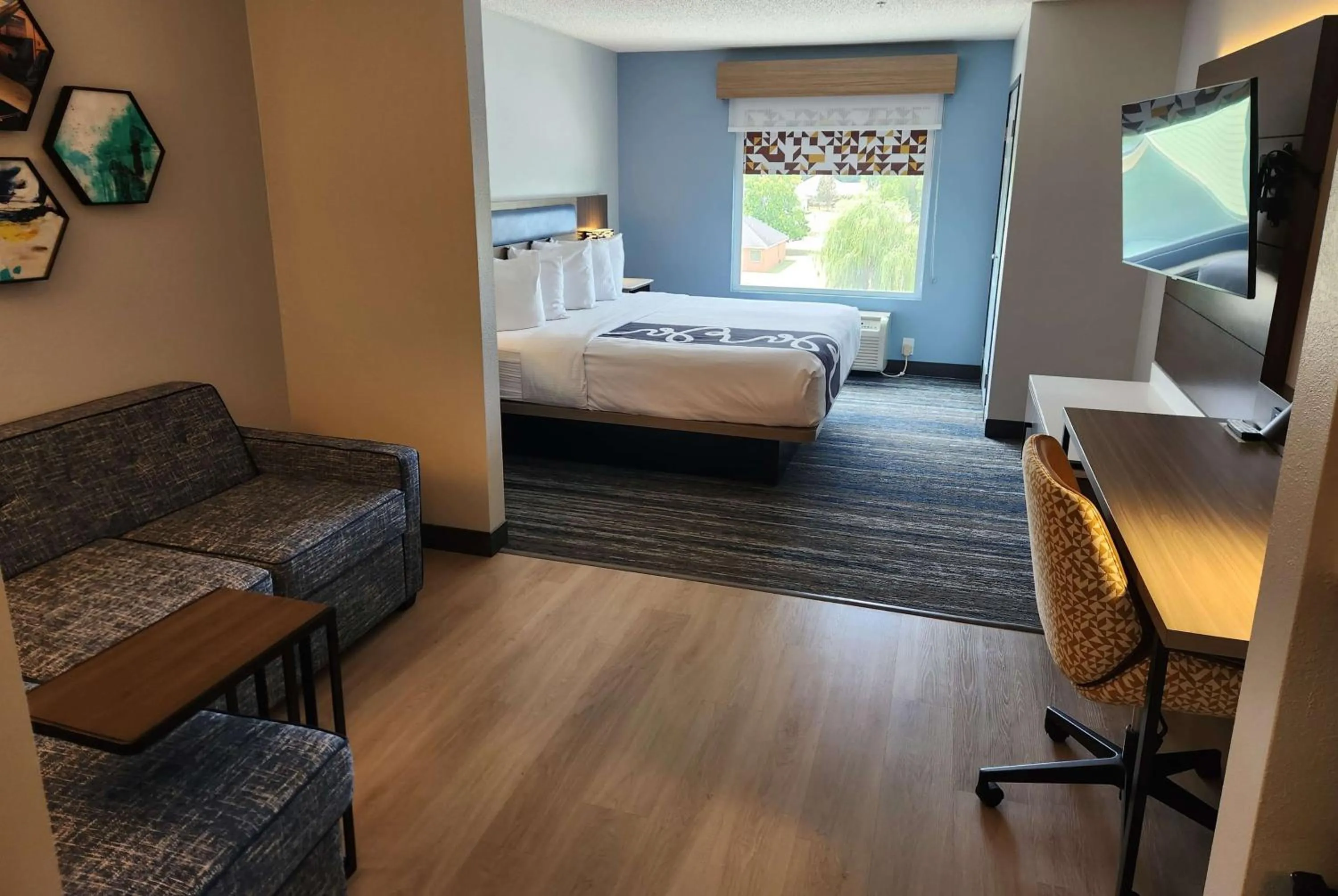 Executive King Room - Disability Access in La Quinta by Wyndham Warner Robins - Robins AFB