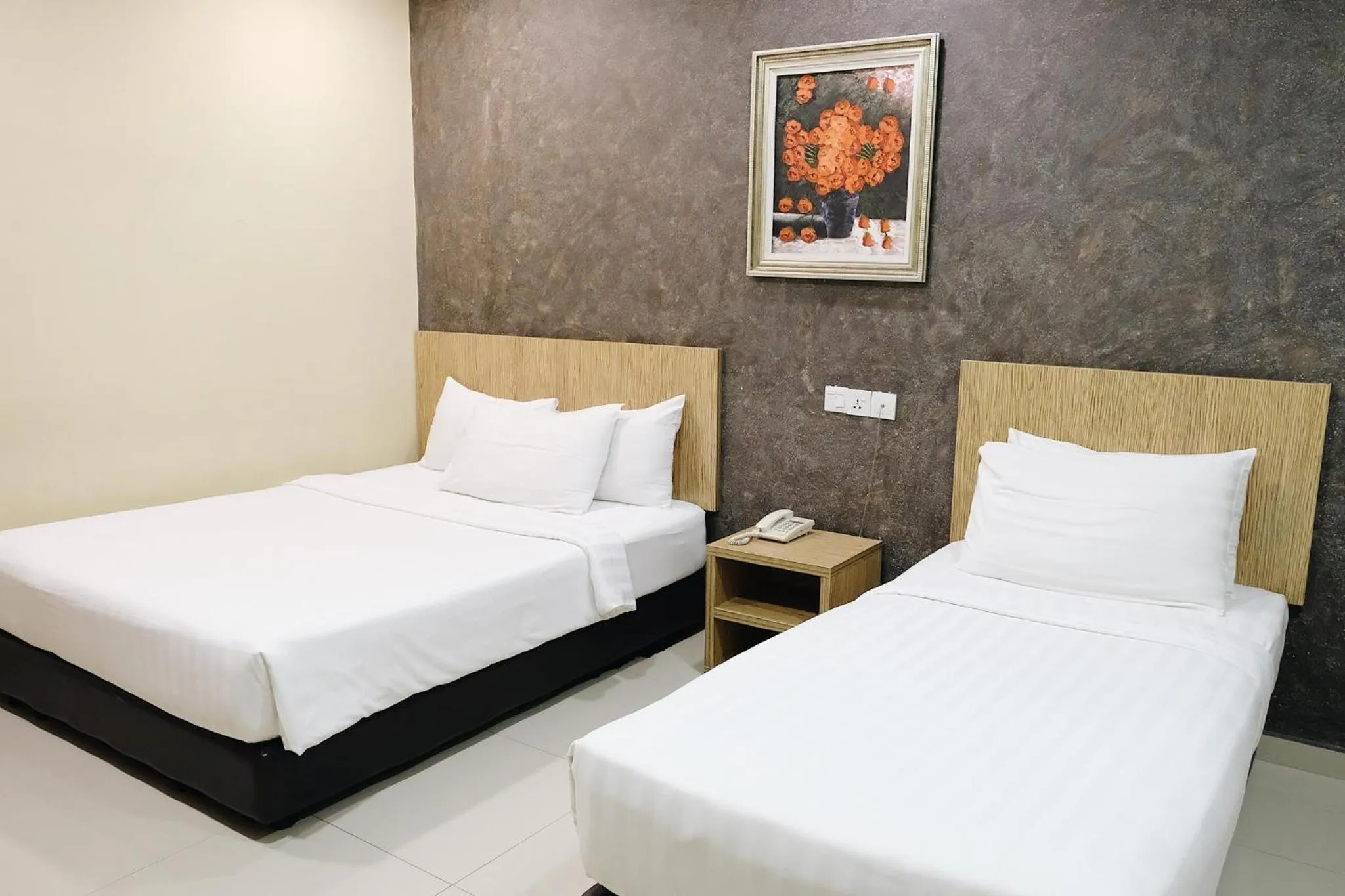 Family Room - single occupancy in Era Plus Hotel