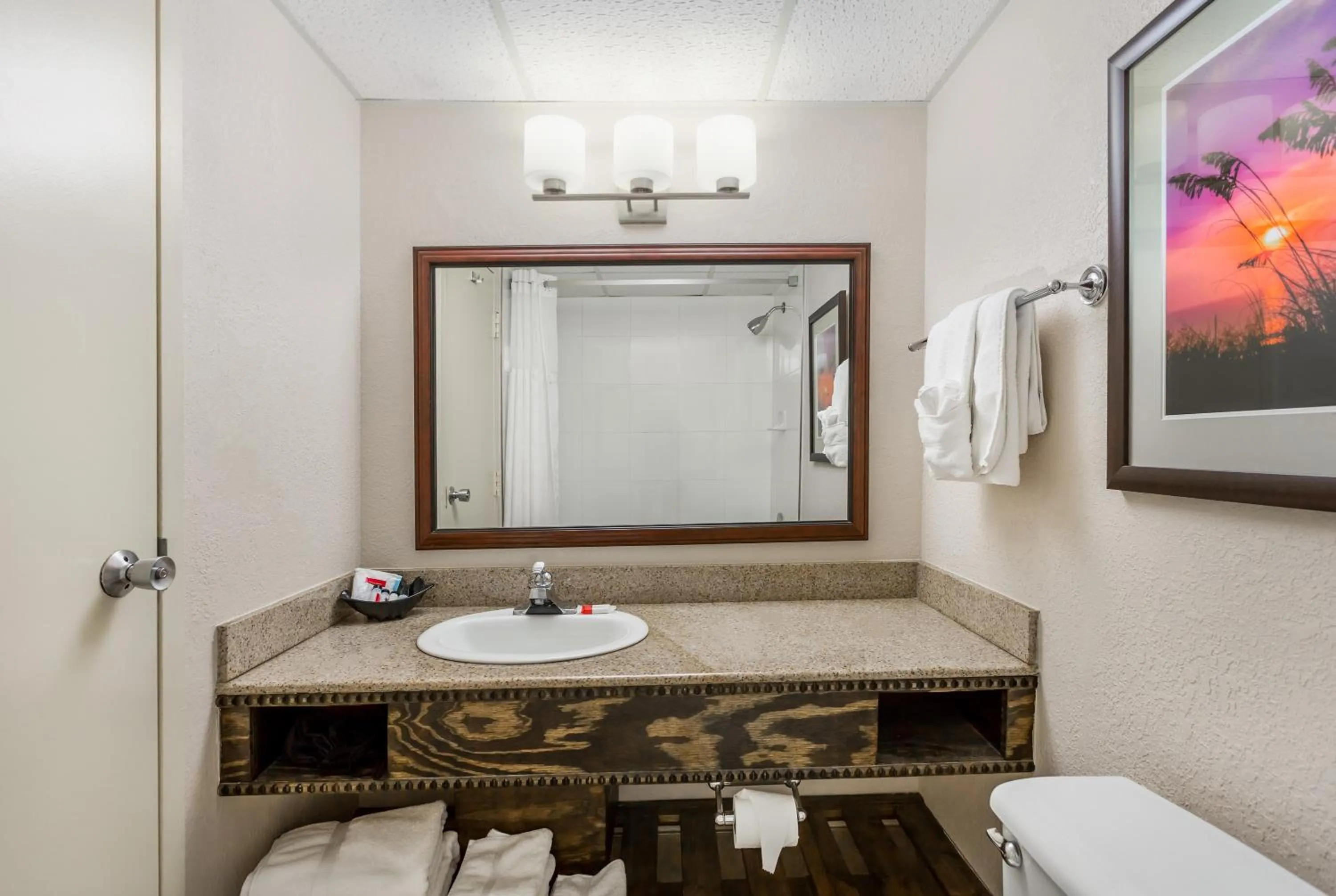 Double Room with Two Double Beds and City View - Pet Friendly/Non-Smoking in Ramada Plaza by Wyndham Nags Head Oceanfront