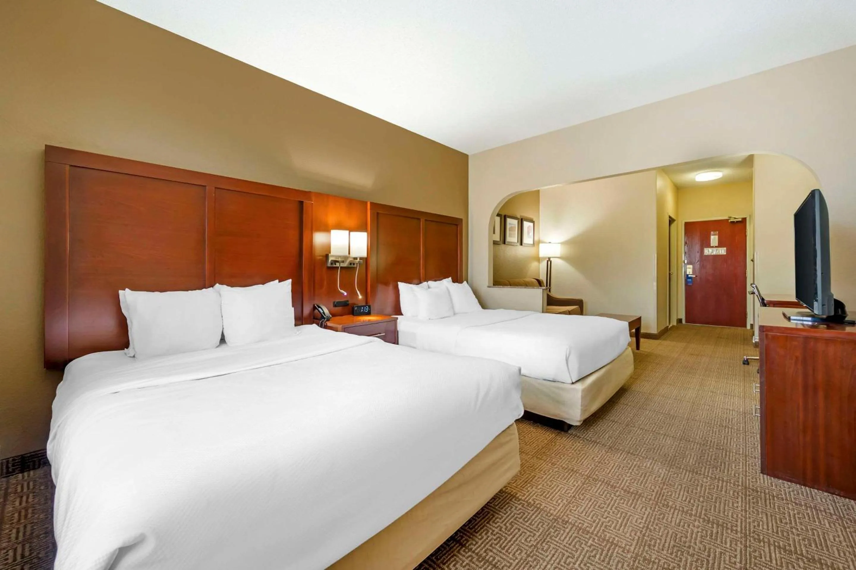 Deluxe Queen Suite with Two Queen Beds and Sofa Bed - Non Smoking in Comfort Suites Castle Rock - Denver South