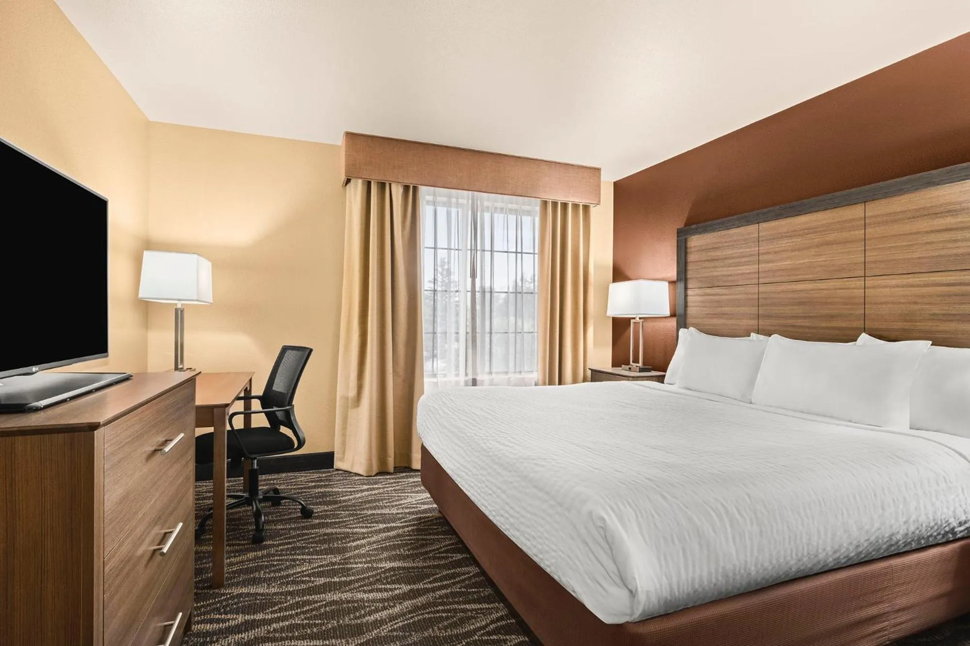 King Suite in Bitterroot River Inn and Conference Center