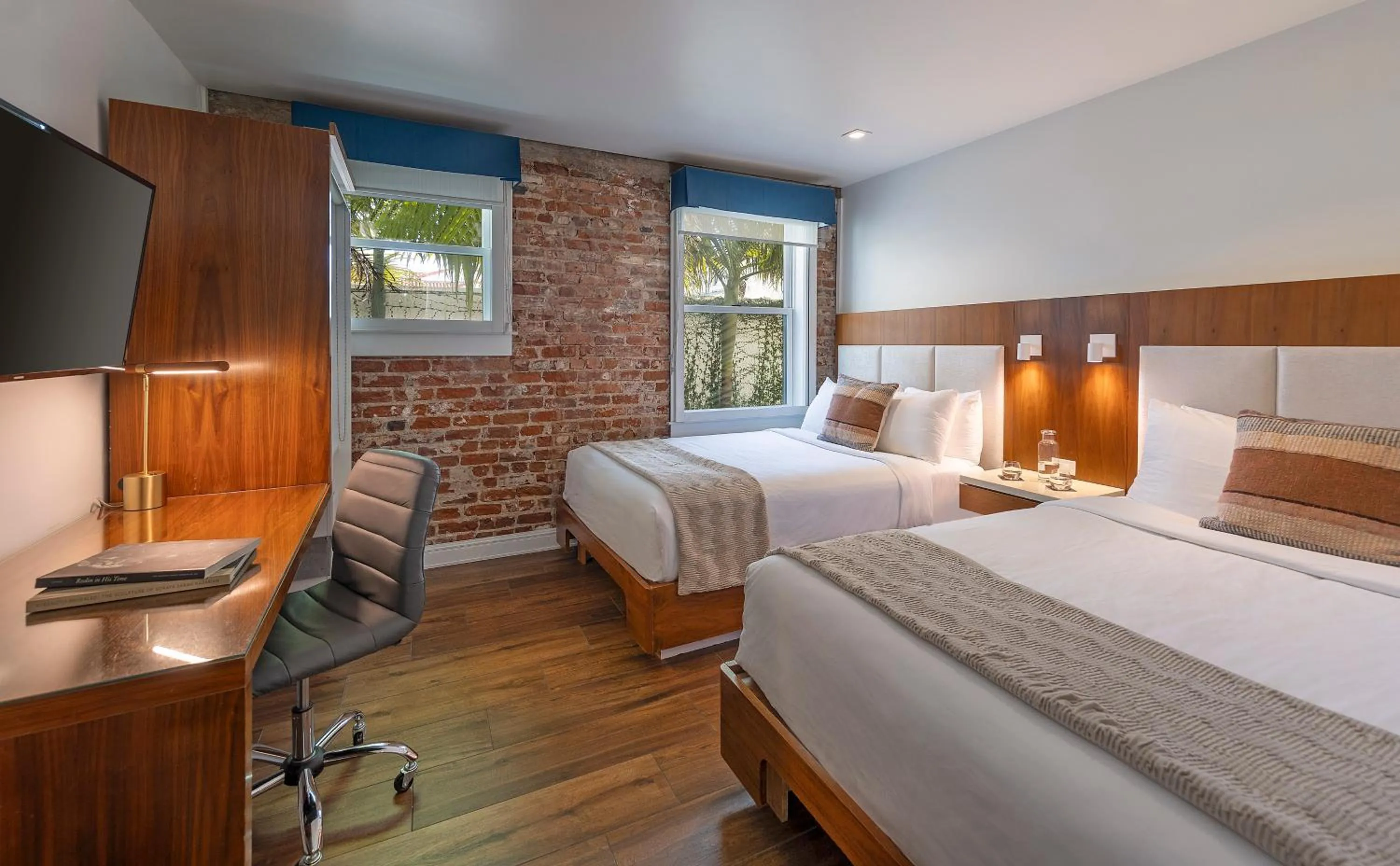 Double Room with Two Double Beds in Riviera Beach House