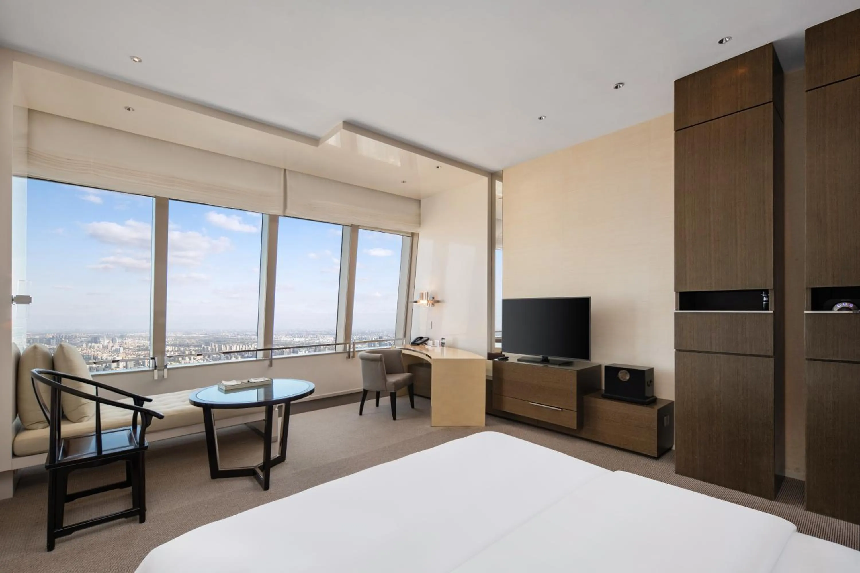 King Room with City View - single occupancy in Park Hyatt Shanghai