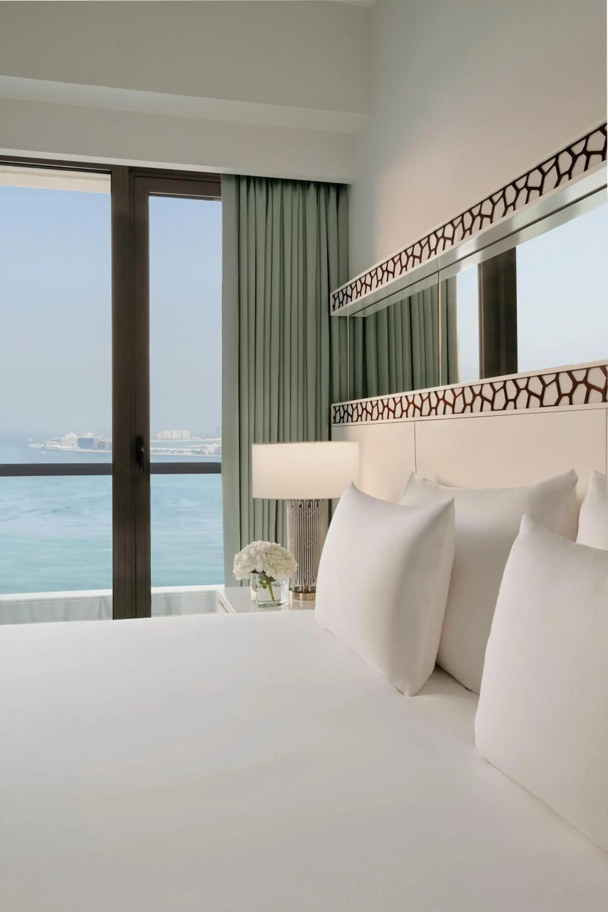 Club Sea View Room with Balcony-Higher floor & Coral Lounge Access in JA Ocean View Hotel, Jumeirah Beach Dubai