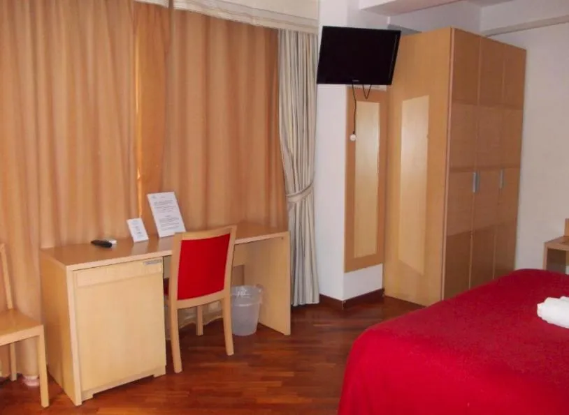 Quadruple Room in Hotel Catania Town