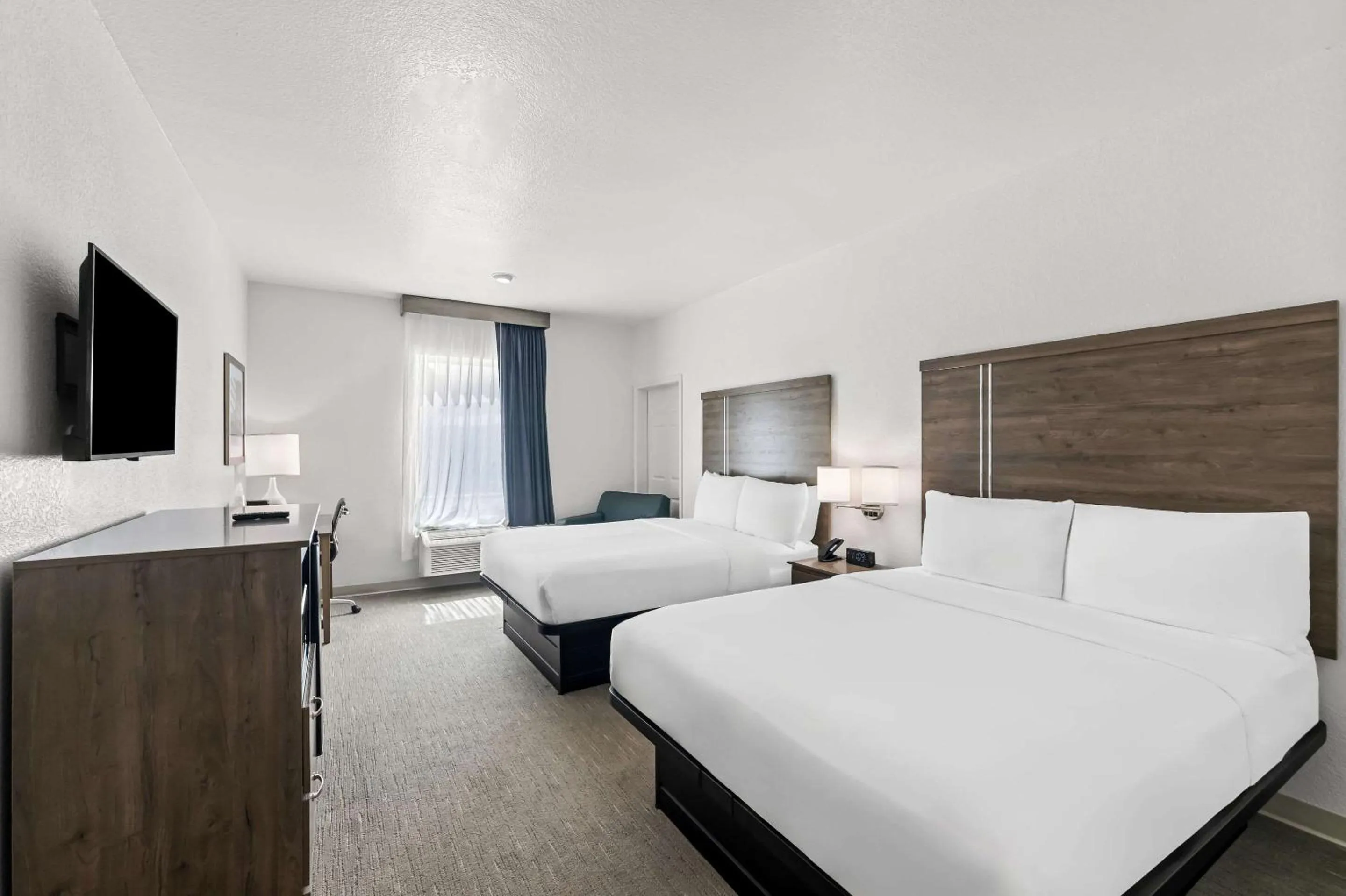 Queen Room with Two Queen Beds - Non-Smoking in Quality Inn Bastrop