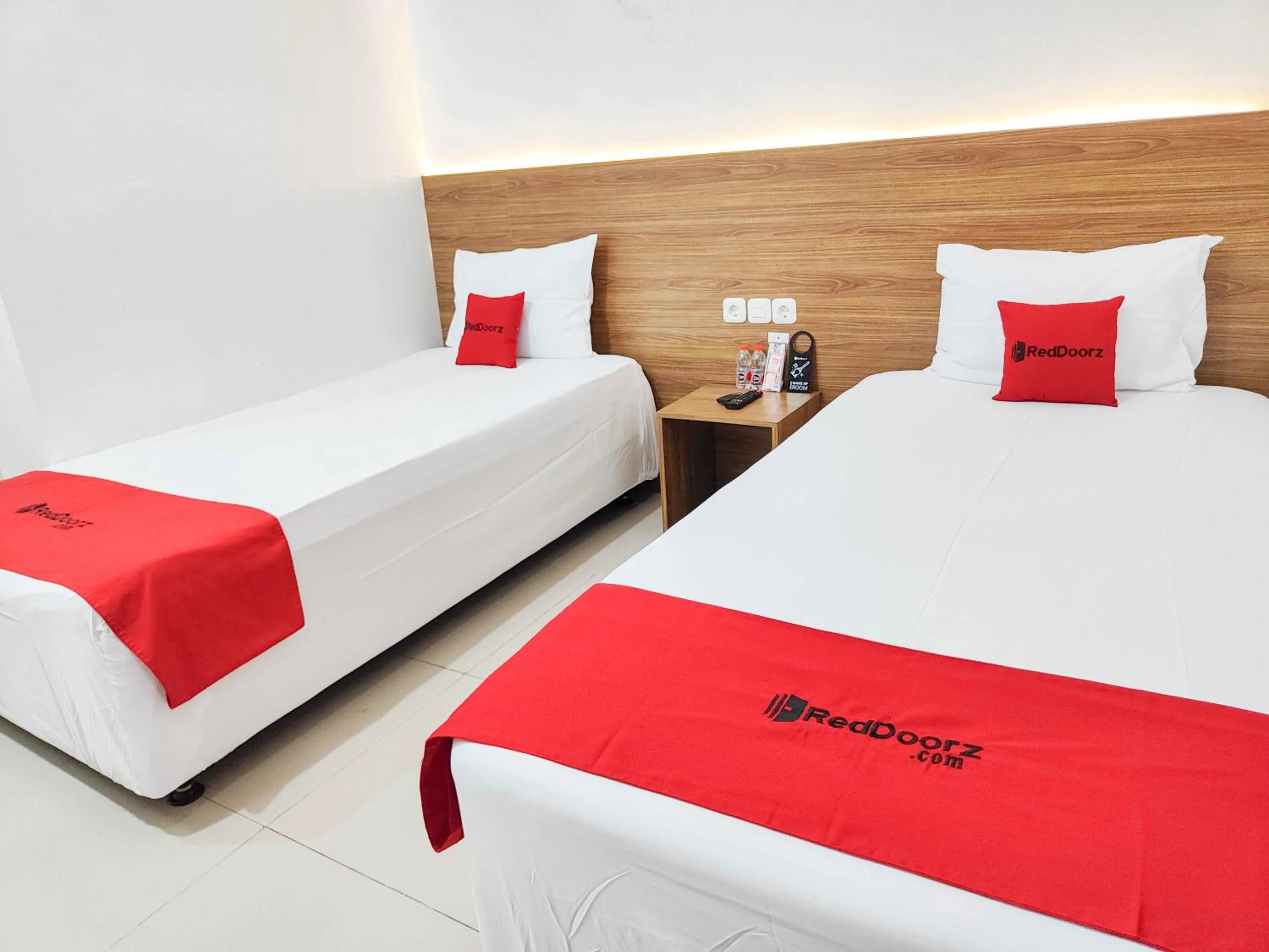 Twin Room in RedDoorz near Prambanan Temple