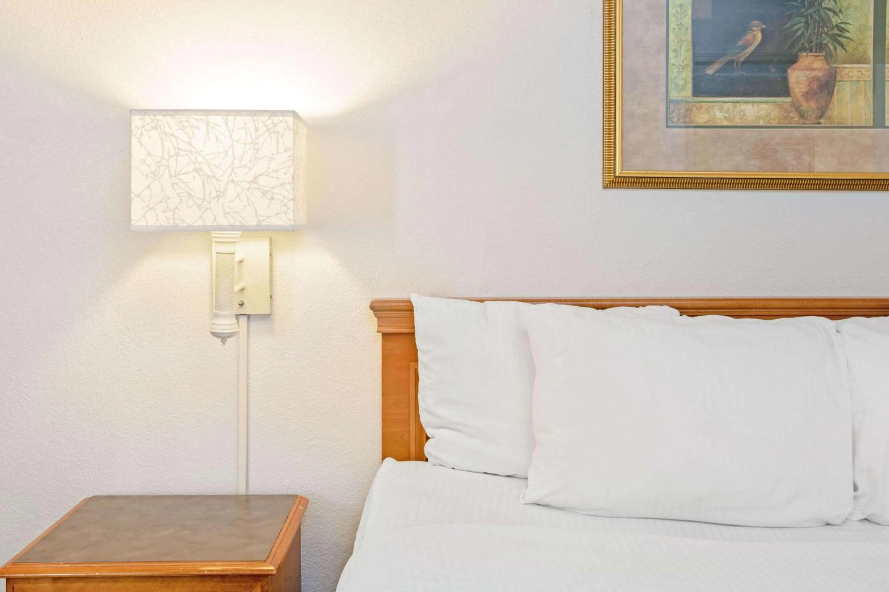 Deluxe Double Room with Two Double Beds in La Quinta Inn by Wyndham El Paso Cielo Vista
