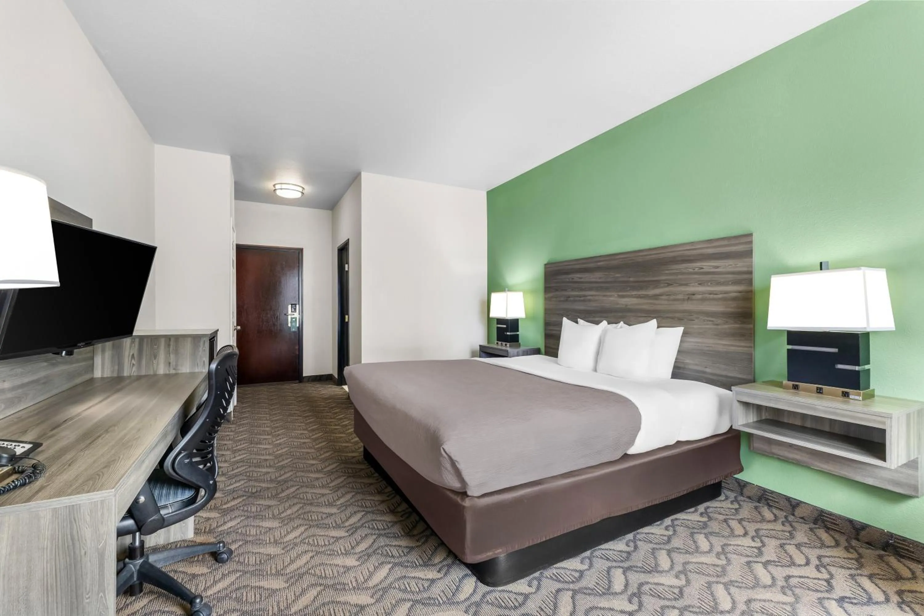 King Room - Accessible/Non-Smoking in Quality Inn & Suites Salt Lake City Airport West