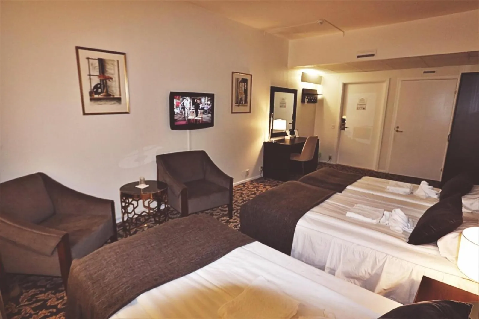 Family Room (2 Adults + 2 Children) in Ariston Hotell