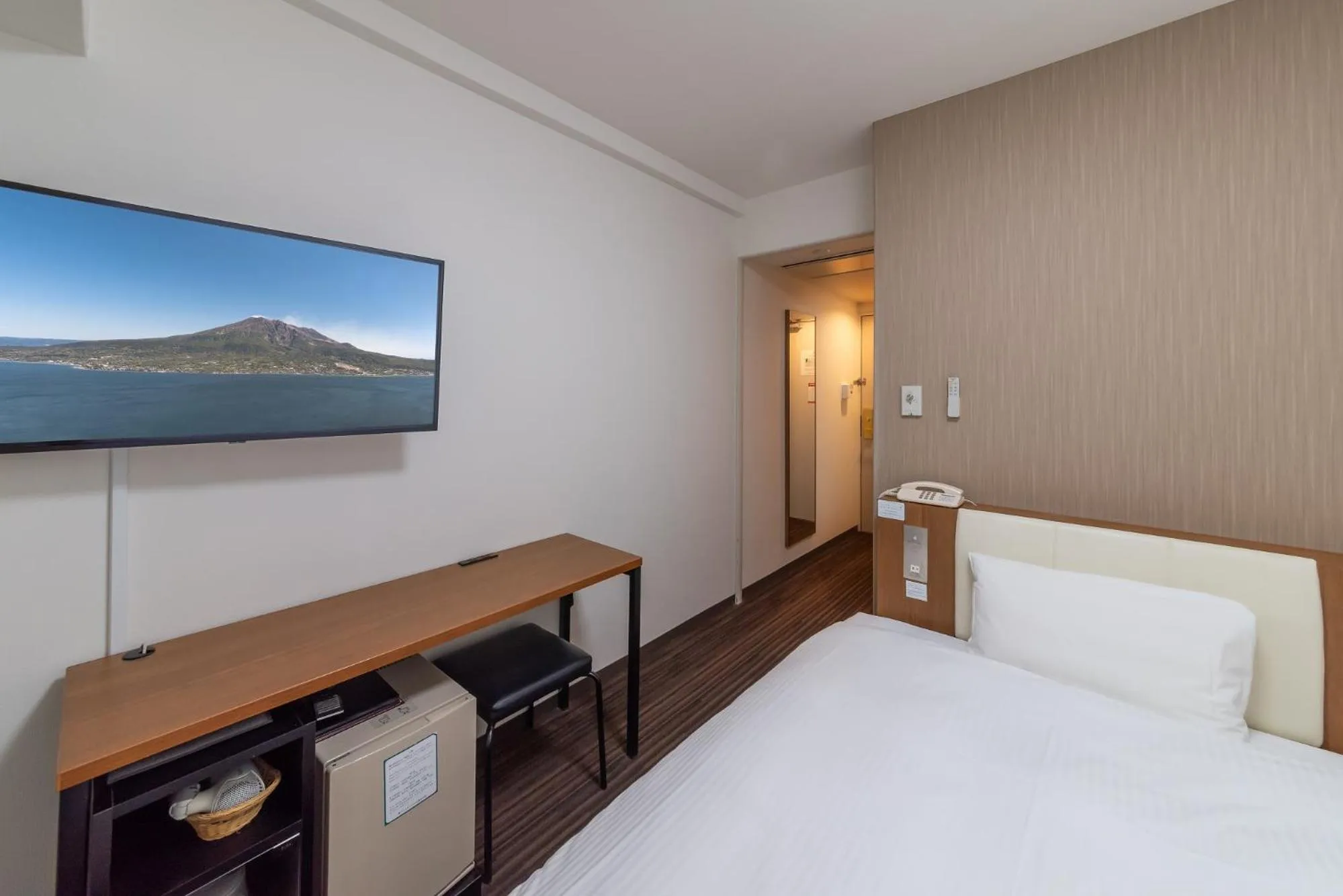 Standard Single Room - Smoking in Kagoshima Washington Hotel Plaza